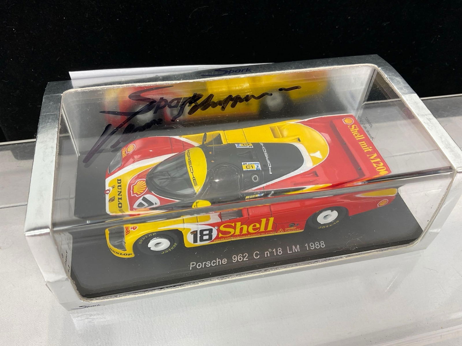 Spark Porsche 962C 1988 LM 24H Signed by Schuppan 1/43 Scale Diecast Car Model orig box - 2