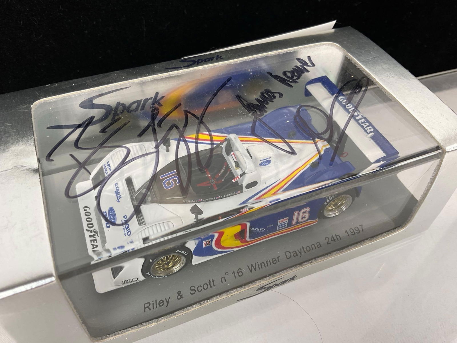 Spark 1997 Riley & Scott Daytona 24H Signed by all 3 Drivers, 1/43 Scale Diecast Car Model orig box - 2