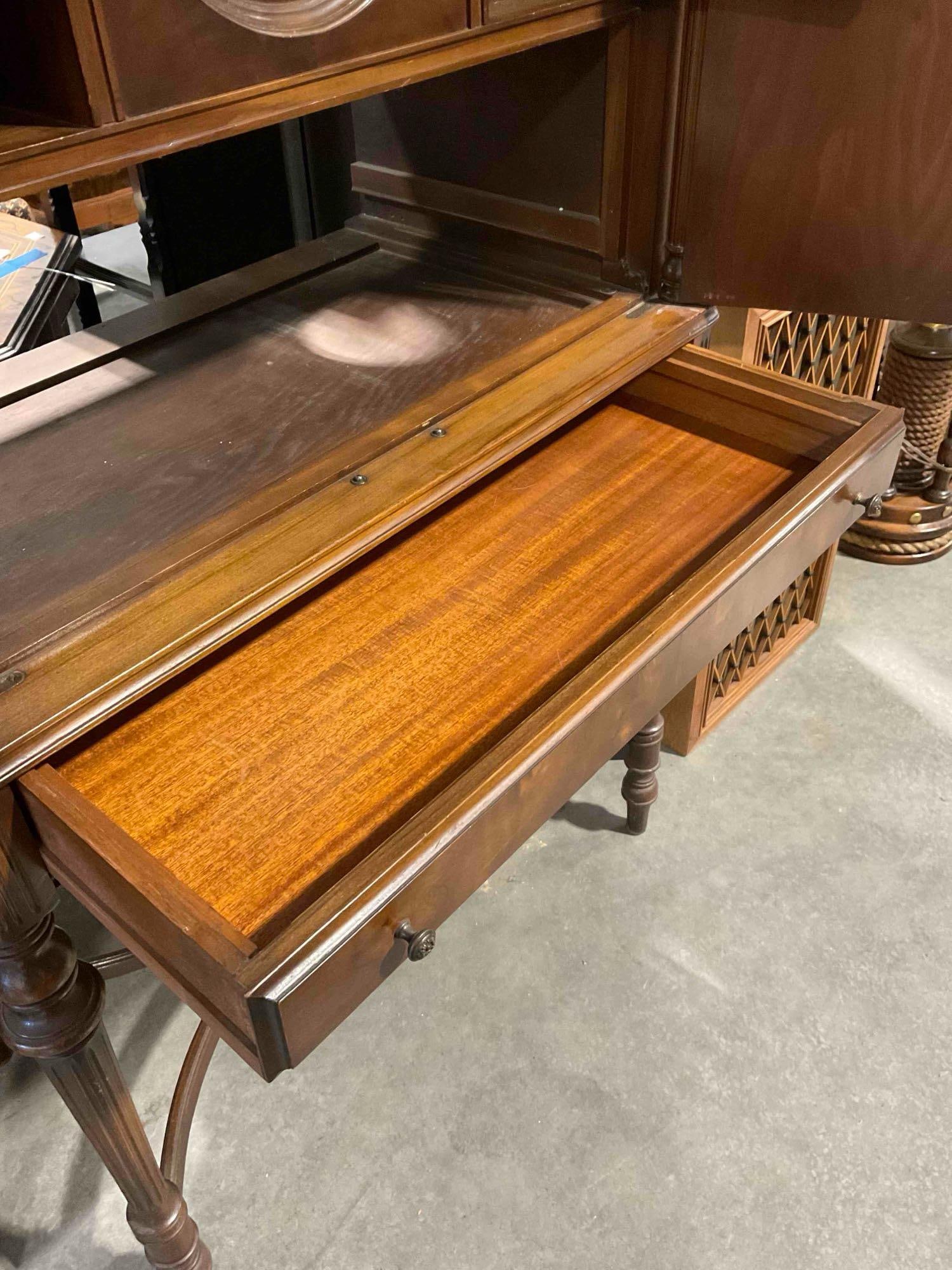 Vintage Philco? Walnut Finish Wooden Radio Cabinet w/ No Radio. Very Good Condition. - 7