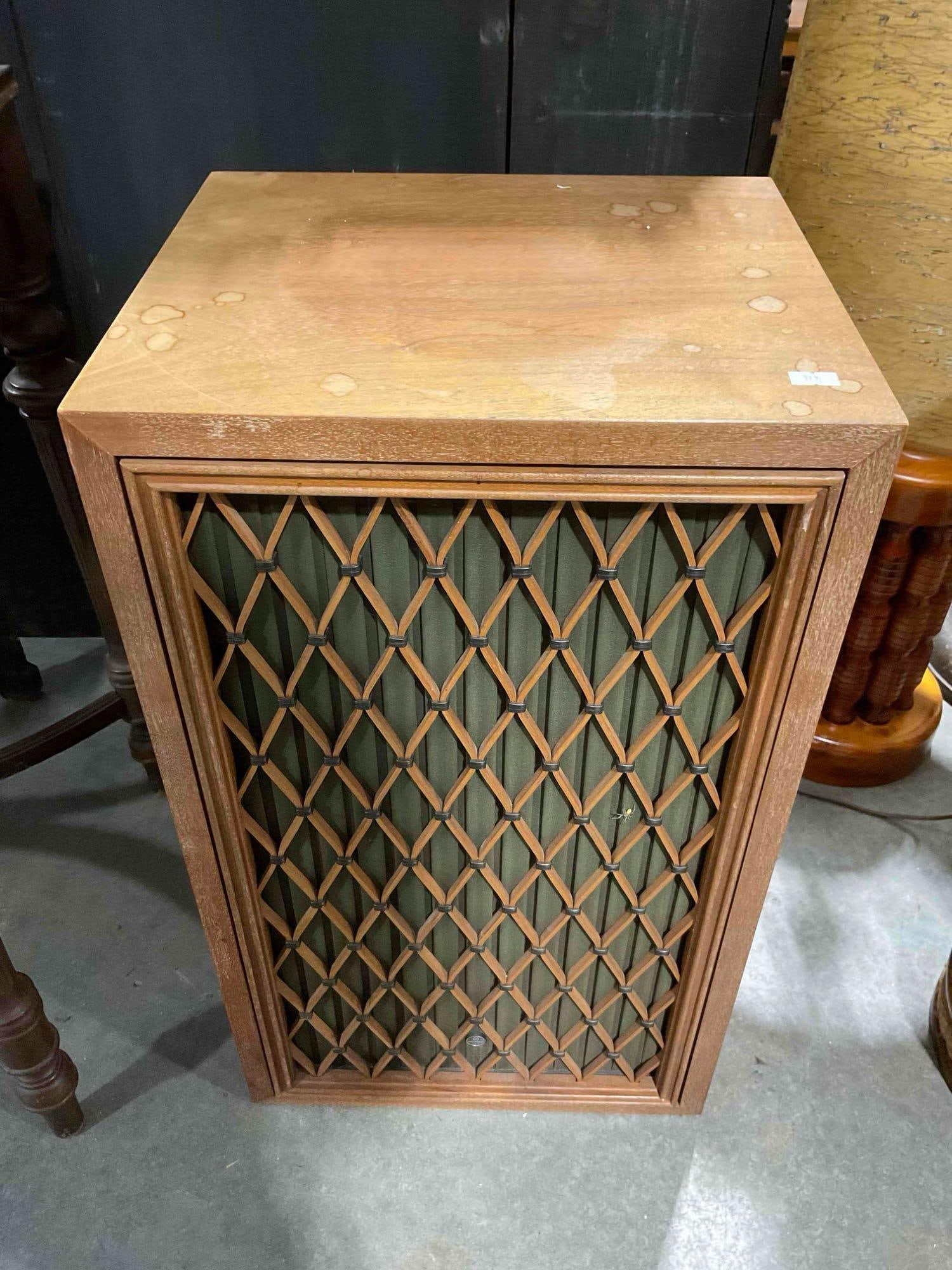 Pair of Vintage Pioneer Floor Speakers Model CS-77A. Untested, As Is Condition. See pics. - 11