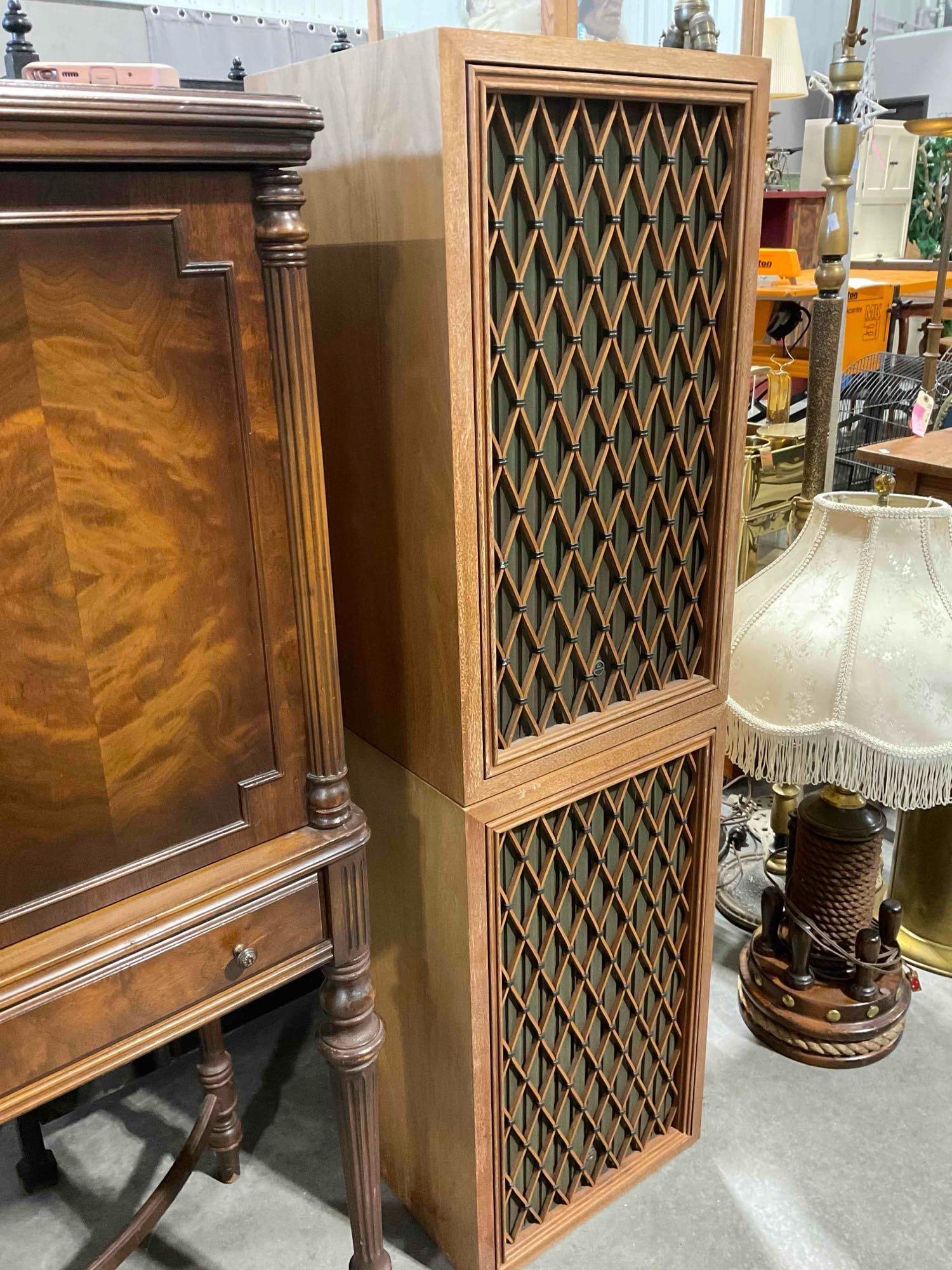 Pair of Vintage Pioneer Floor Speakers Model CS-77A. Untested, As Is Condition. See pics. - 3