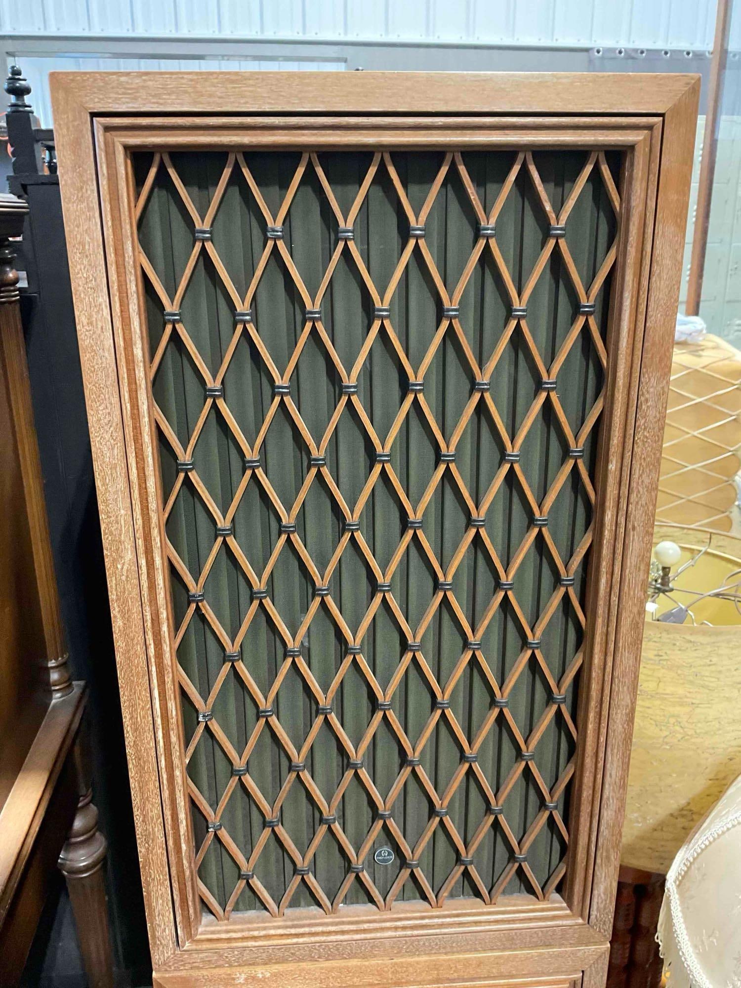 Pair of Vintage Pioneer Floor Speakers Model CS-77A. Untested, As Is Condition. See pics. - 4