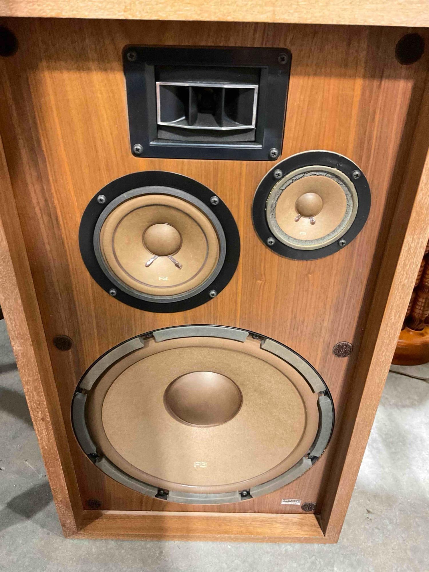 Pair of Vintage Pioneer Floor Speakers Model CS-77A. Untested, As Is Condition. See pics. - 8