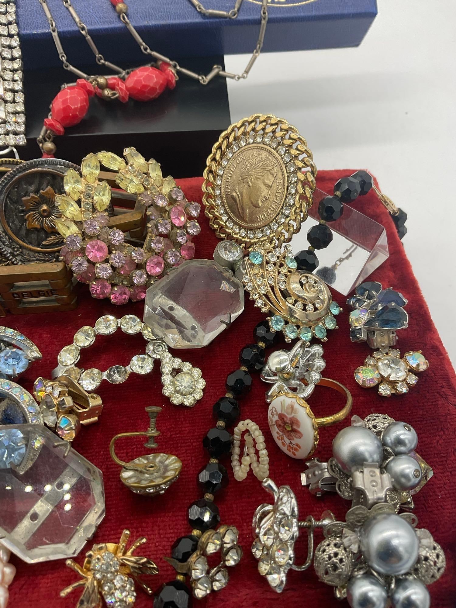 Nice collection of MC & art deco jewelry, Rhinestone's, rings, pearls brooches , Bracelets Plus+ - 6