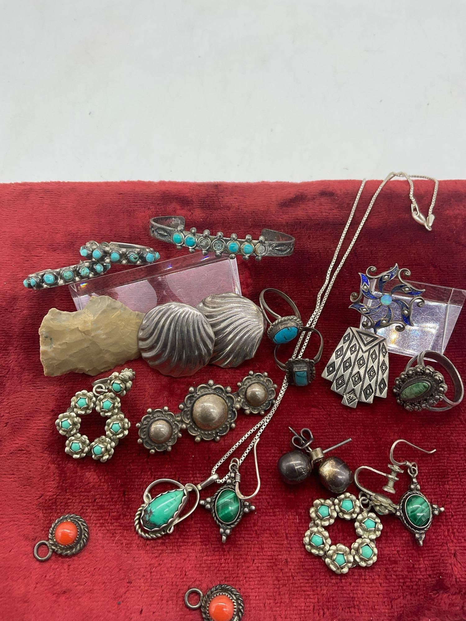 Selection Vintage & SW native American sterling silver Jewelry most marked or tested 67.28 grams - 4