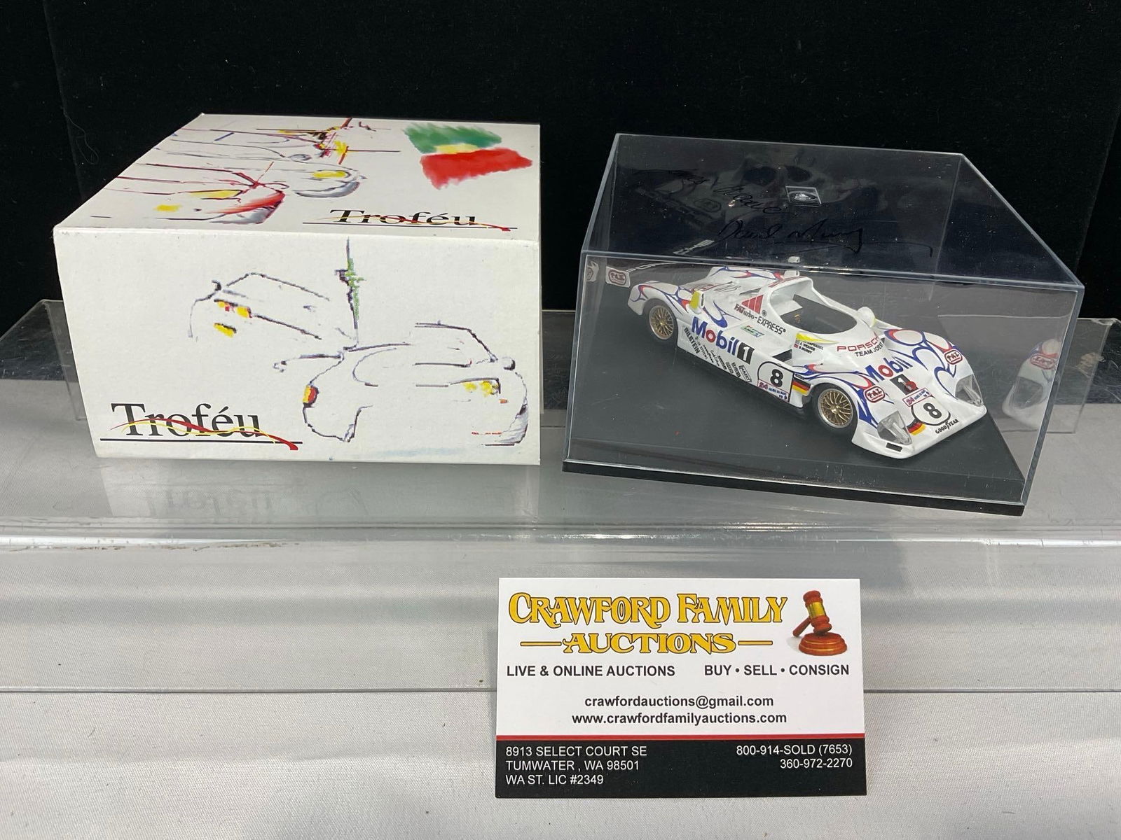 Trofeu #8 Porsche LMP1 LM98, Signed by Drivers Weaver & Murry, 1/43 Scale Diecast Car Model orig ...: Similar to the next piece, this one is signed. The box is signed by James Weaver & MurryAppears to be in good shape. The piece measures approx 3h x 6w x 6d inches. See pics. E-5420 