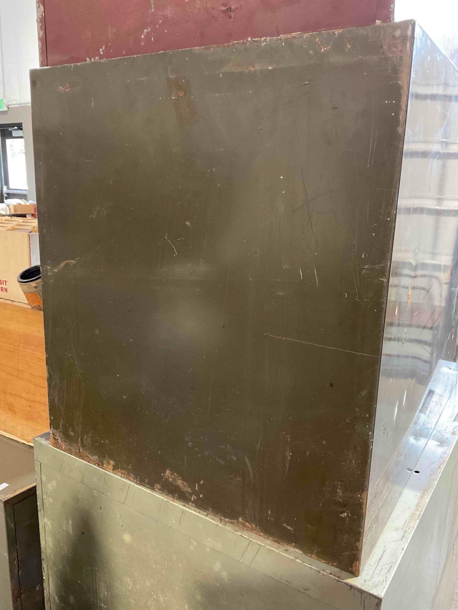 Vintage Addressograph Green Army Drab Painted Metal Tool Chest w/ 18 Drawers. See pics. - 4