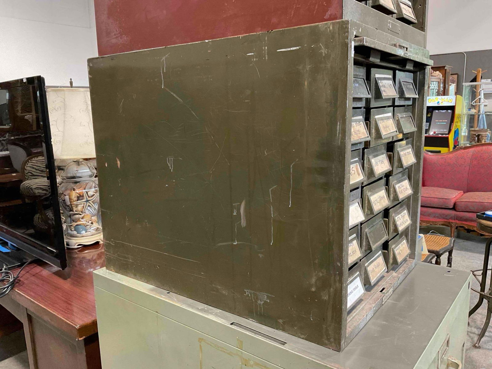 Vintage Addressograph Green Army Drab Painted Metal Tool Chest w/ 18 Drawers. See pics. - 7