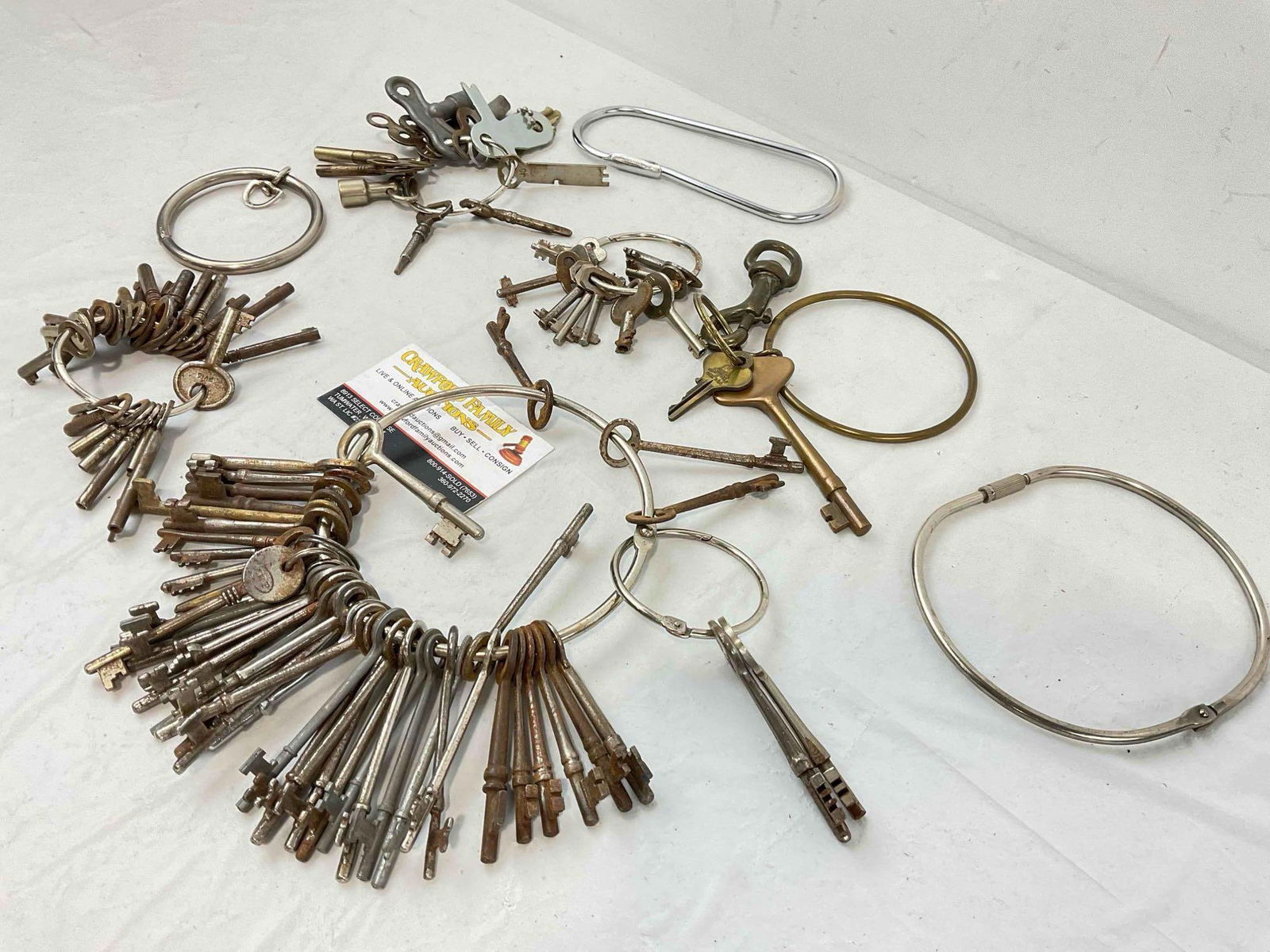 8+ pcs Vintage Key & Keyring Collection, incl. Winding Keys, Door Keys, Skeleton Keys & More! - 2