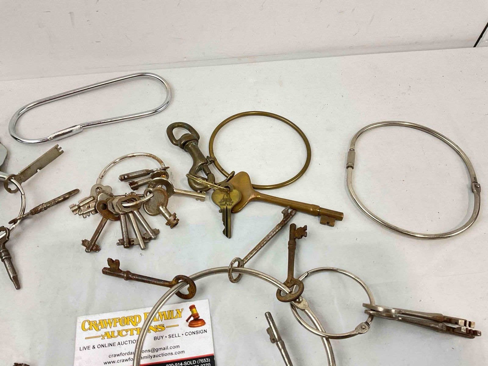 8+ pcs Vintage Key & Keyring Collection, incl. Winding Keys, Door Keys, Skeleton Keys & More! - 5
