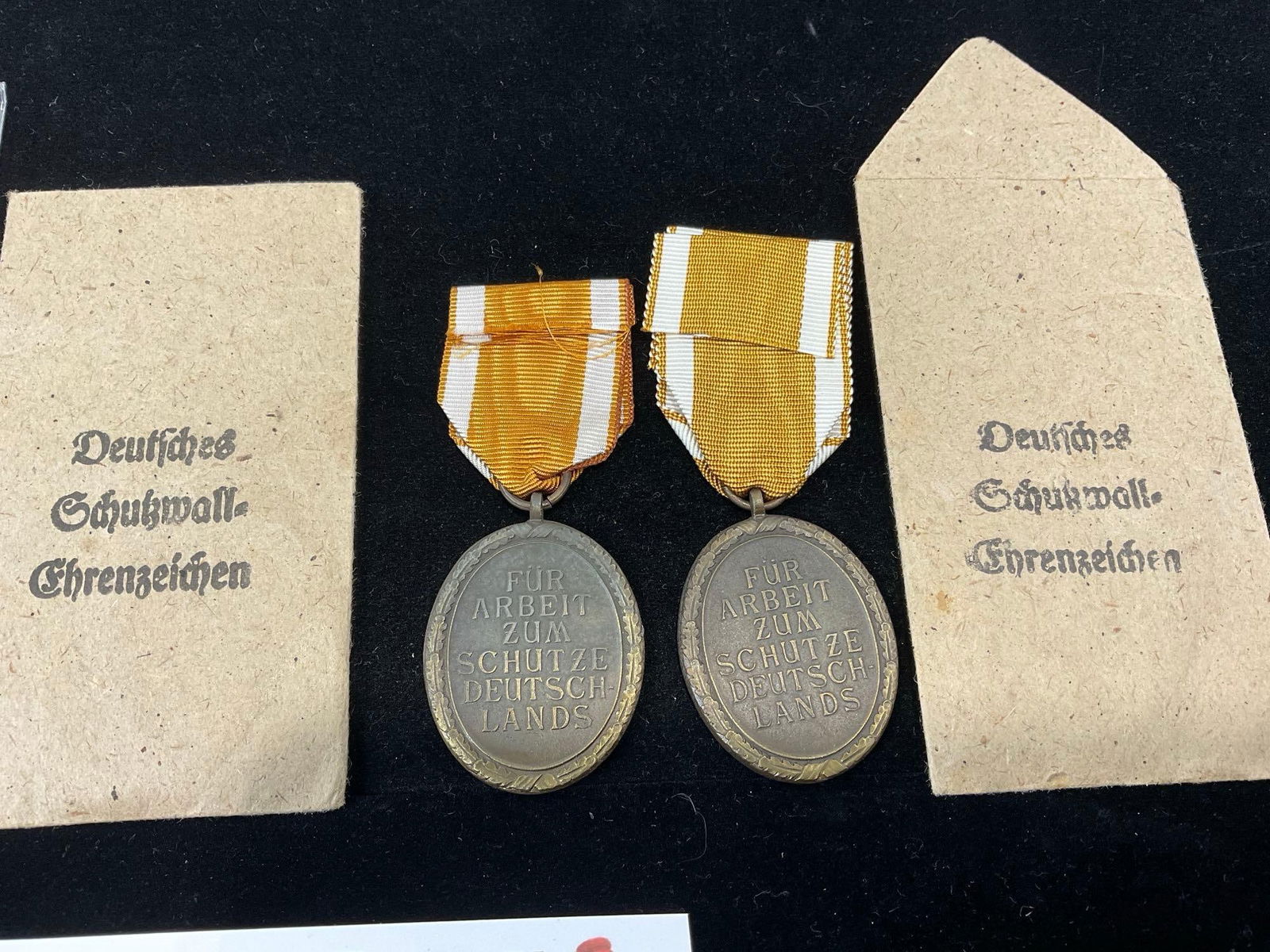 3x Western Wall WW2 Era German Medals, 2 w/original envelopes - 4