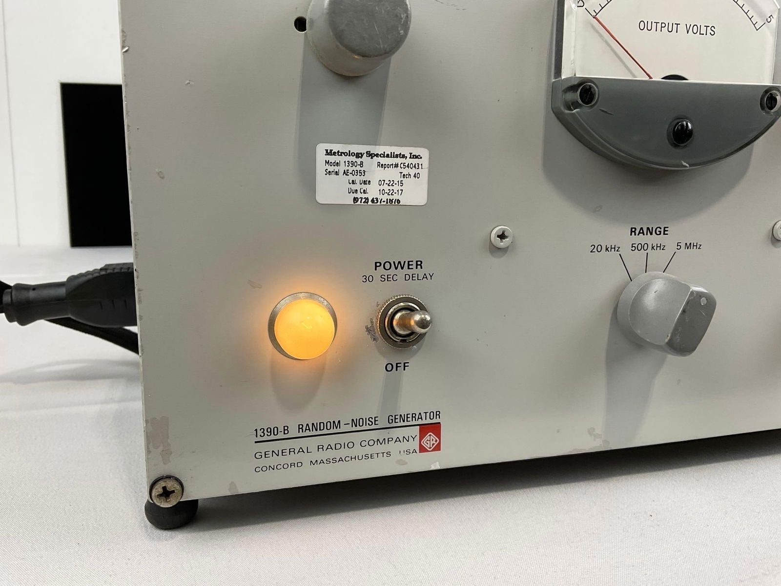 General Radio Co 1390-B Random Noise Generator, 5Hz to 5MHz, 9h x 13w x 10d inches - 5