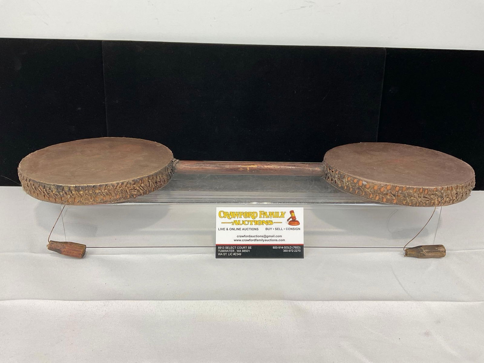 Vintage 4 Headed Cabulete Twist Drum, 3h x 21w x 7d inches: Appears to be in good shape, some signs of age from over the years. The piece measures approx 3h x 21w x 7d inches. See pics. E-5360 