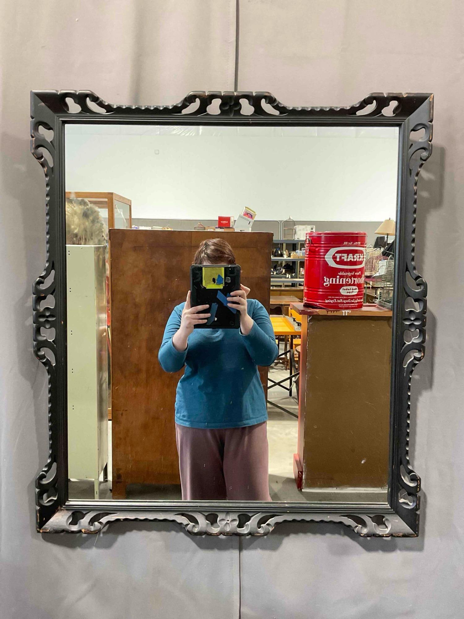 Wall Mirror in Handsome Vintage? Black Painted & Carved Wooden Frame. Very Good Condition. (1 of 6)