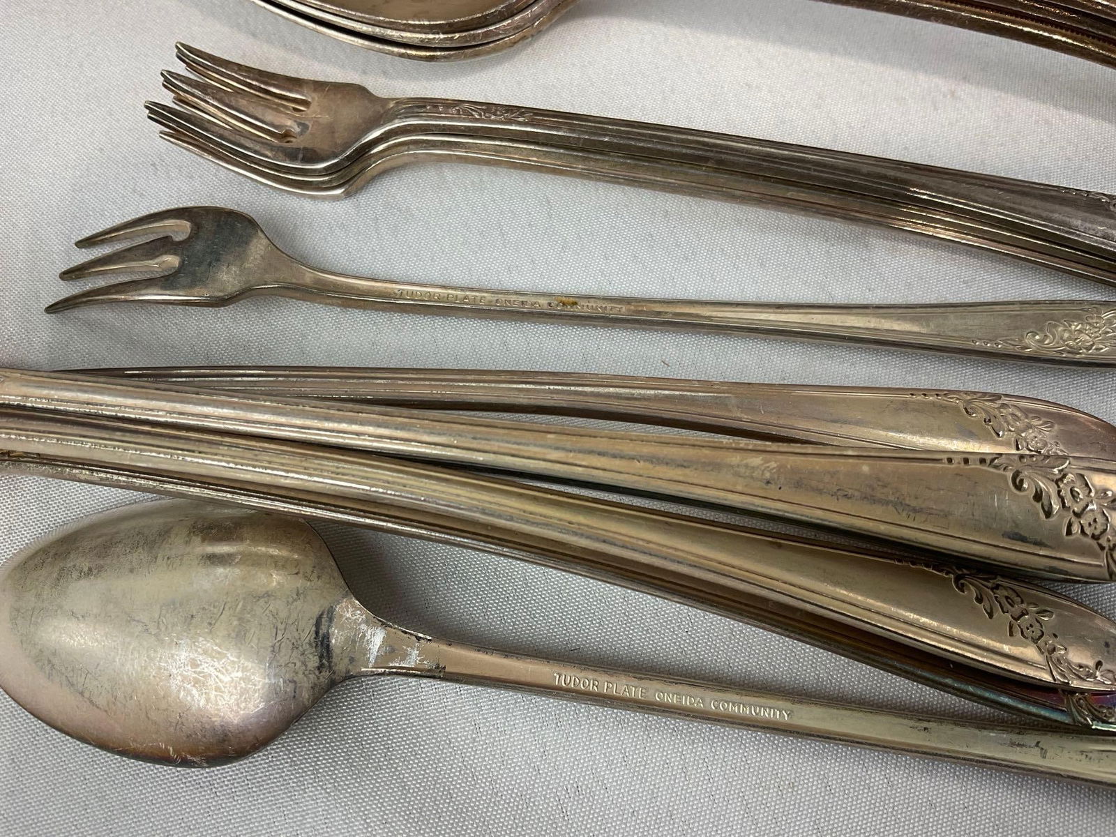 Vintage Flatware Case w/ Sterling Spoons, 125.2 grams ttw & Antique Servingware, marked 6/22/1875 - 13