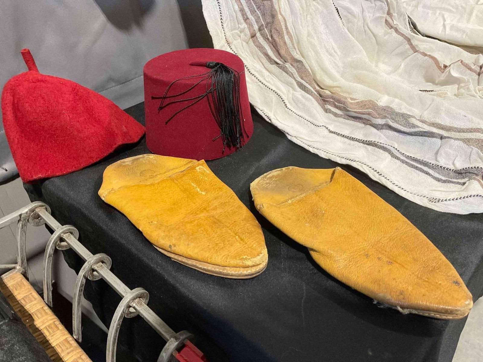 5 pcs Vintage Moroccan Clothing, incl. 2x Red Hats, 1x Pair Leather Shoes, 2x Long Tops. See pics. - 2