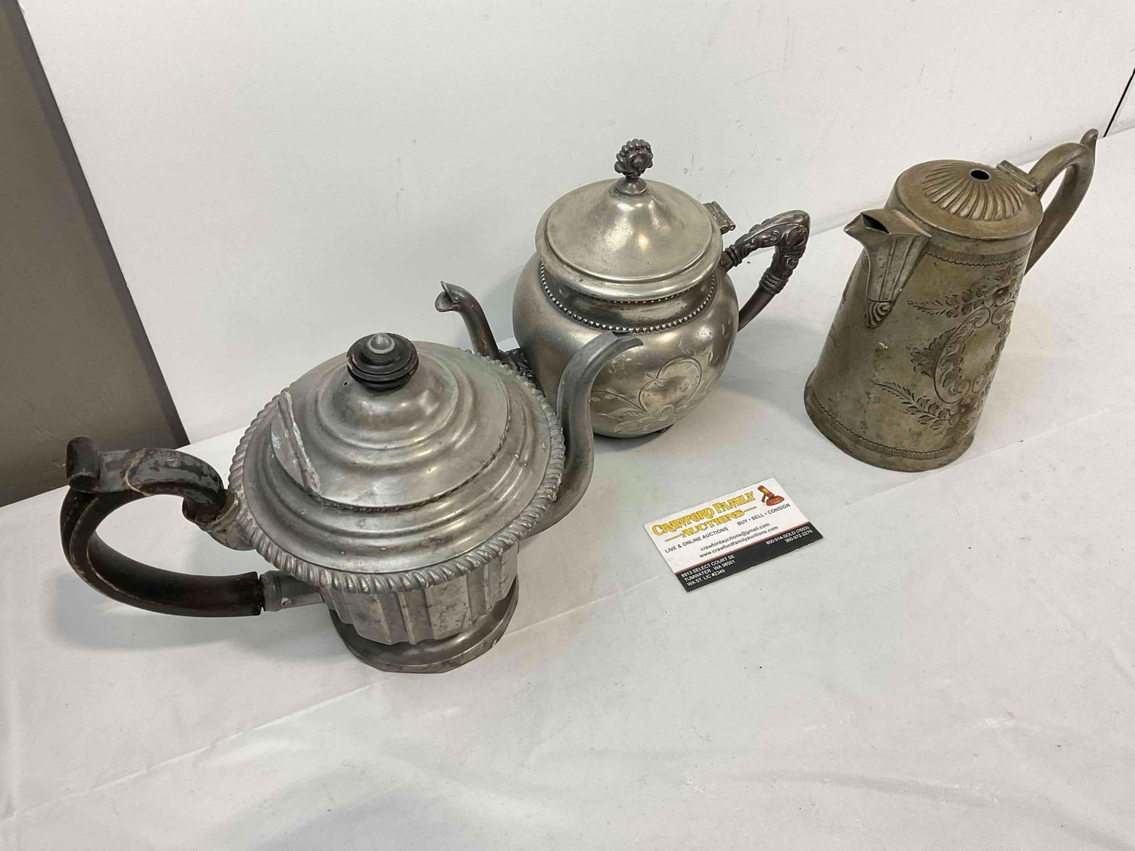 3 pcs Antique Silver Plated Tea Pots, incl. Dixon & Son and New Amsterdam Silver Co. See pics. - 3
