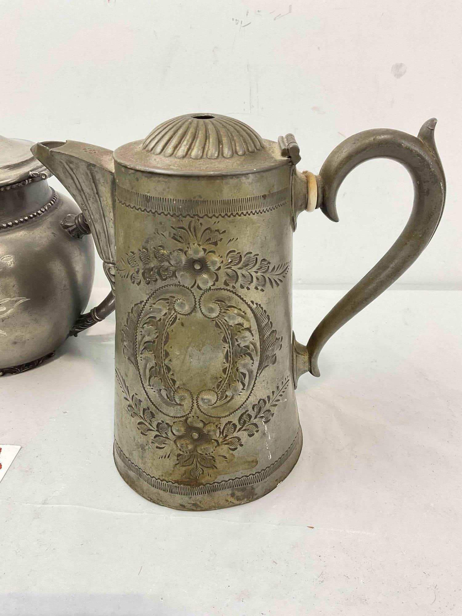 3 pcs Antique Silver Plated Tea Pots, incl. Dixon & Son and New Amsterdam Silver Co. See pics. - 4