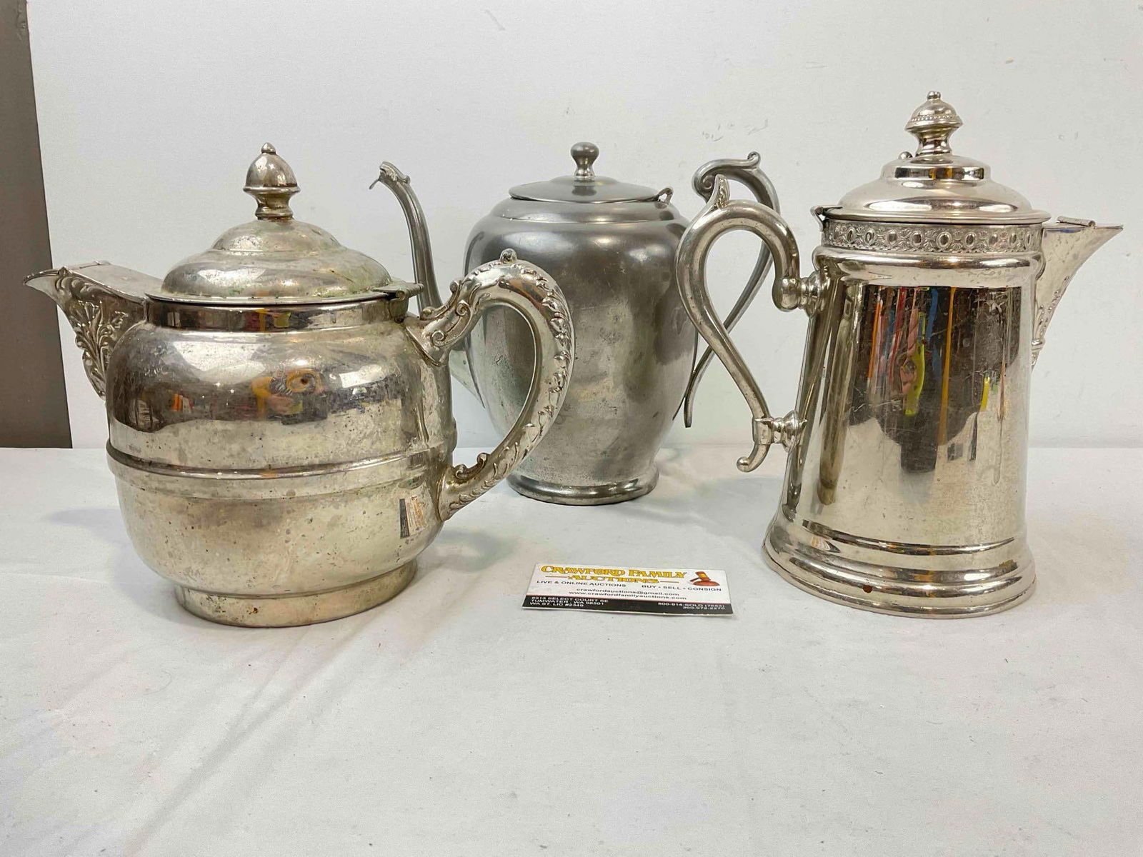 3 pcs Vintage Metal Tea Pots, incl. 1x Silvercraft Pewter & 1x Rochester Silver Plated. See pics. - 7