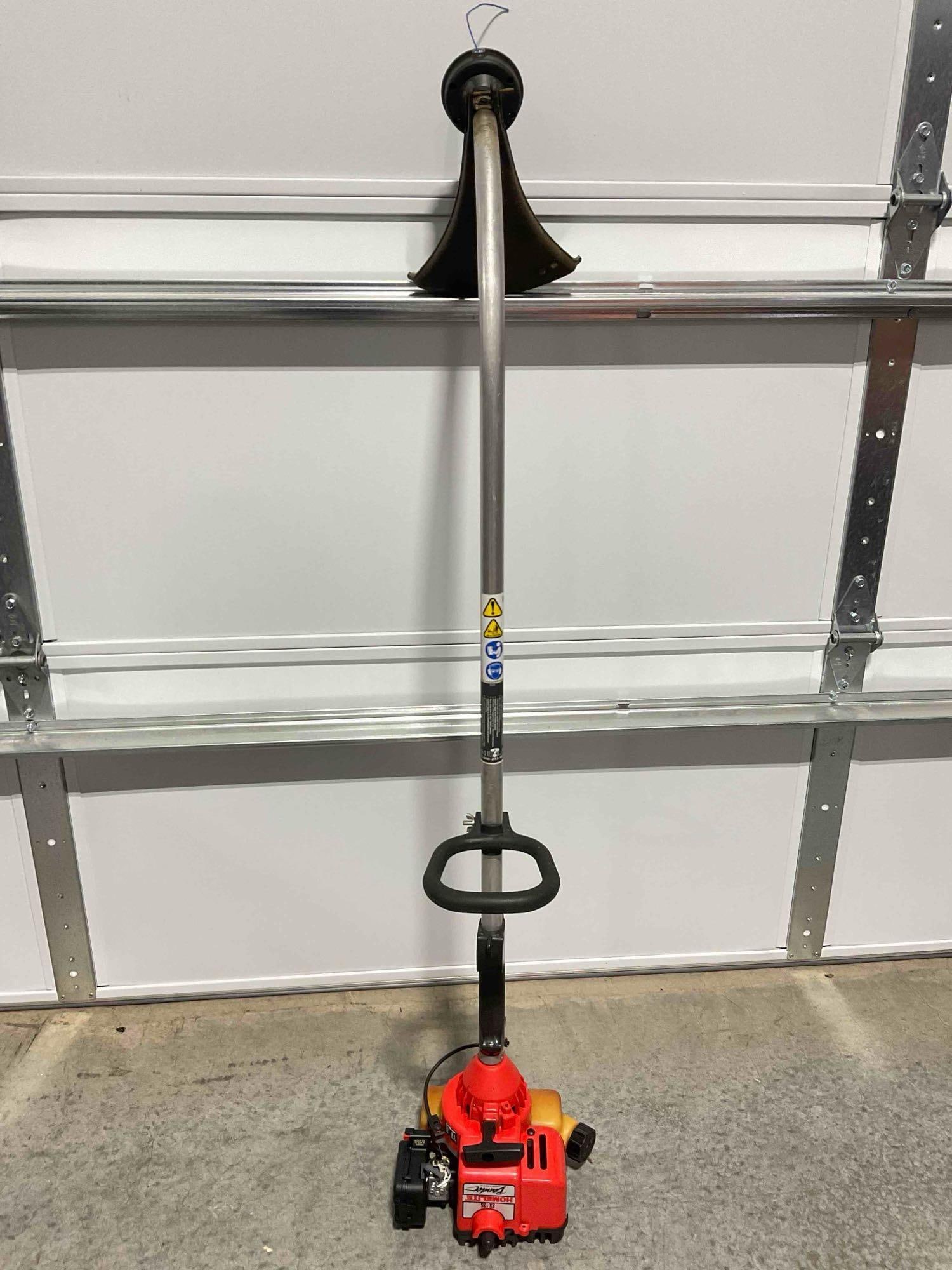 Homelite Bandit Sx-135 String Trimmer Weed Whacker. Untested, Working Last Season. See pics. (1 of 7)