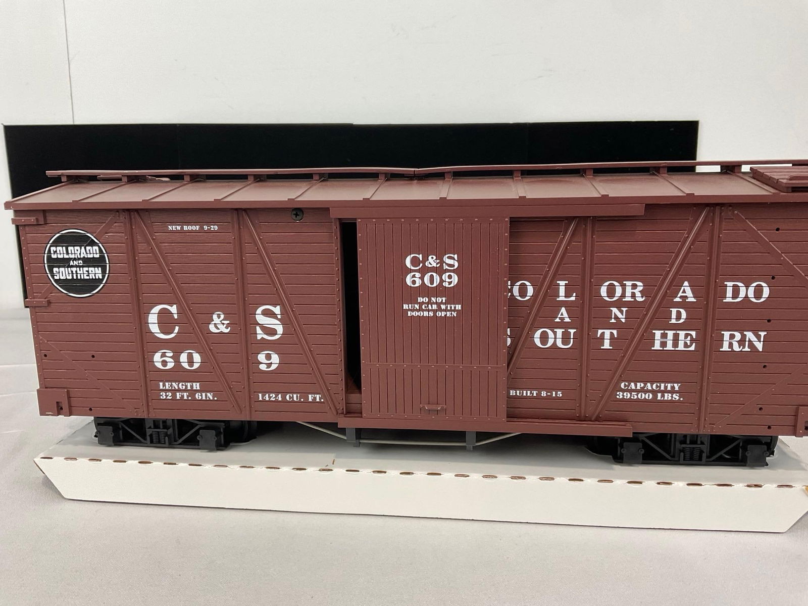 G Scale Model Train USA Trains R-1429D Colorado & Southern Outside Braced Box Car #609 in box - 4