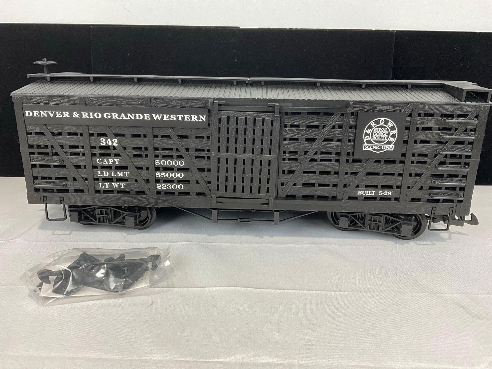 Pair of Bachmann Big Haulers G-Scale Trains, #93254 Arm & Hammer #98118 Denver & Rio Grande Western - 9