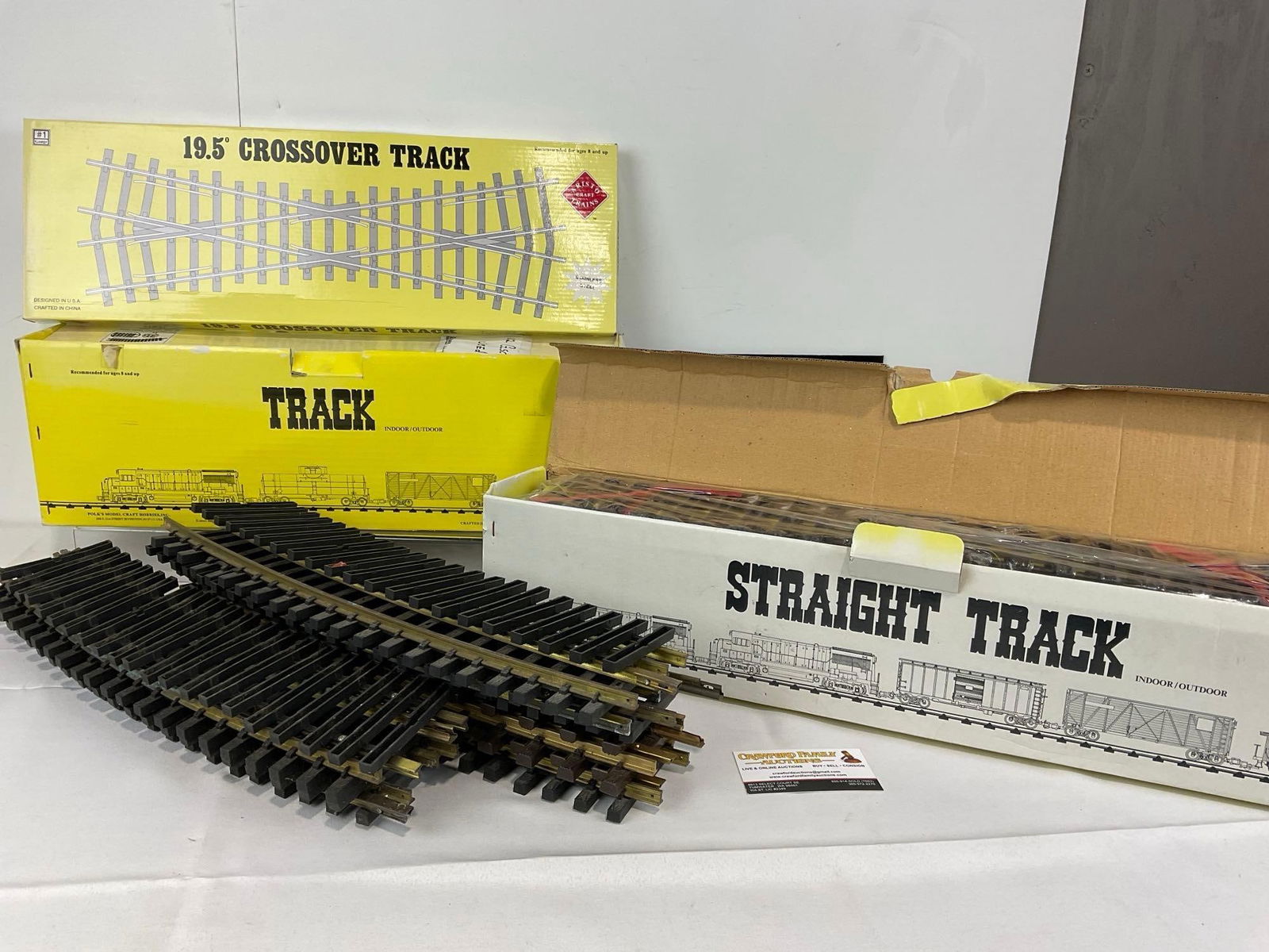 G Scale Model Train Tracks, in three boxes, 12 Curved, 16 Straight & 1x 19.5 Crossover piece: Appears to be in fair to good shape. The piece measures approx 9h x 26w x 10d inches. See pics. E-5560 