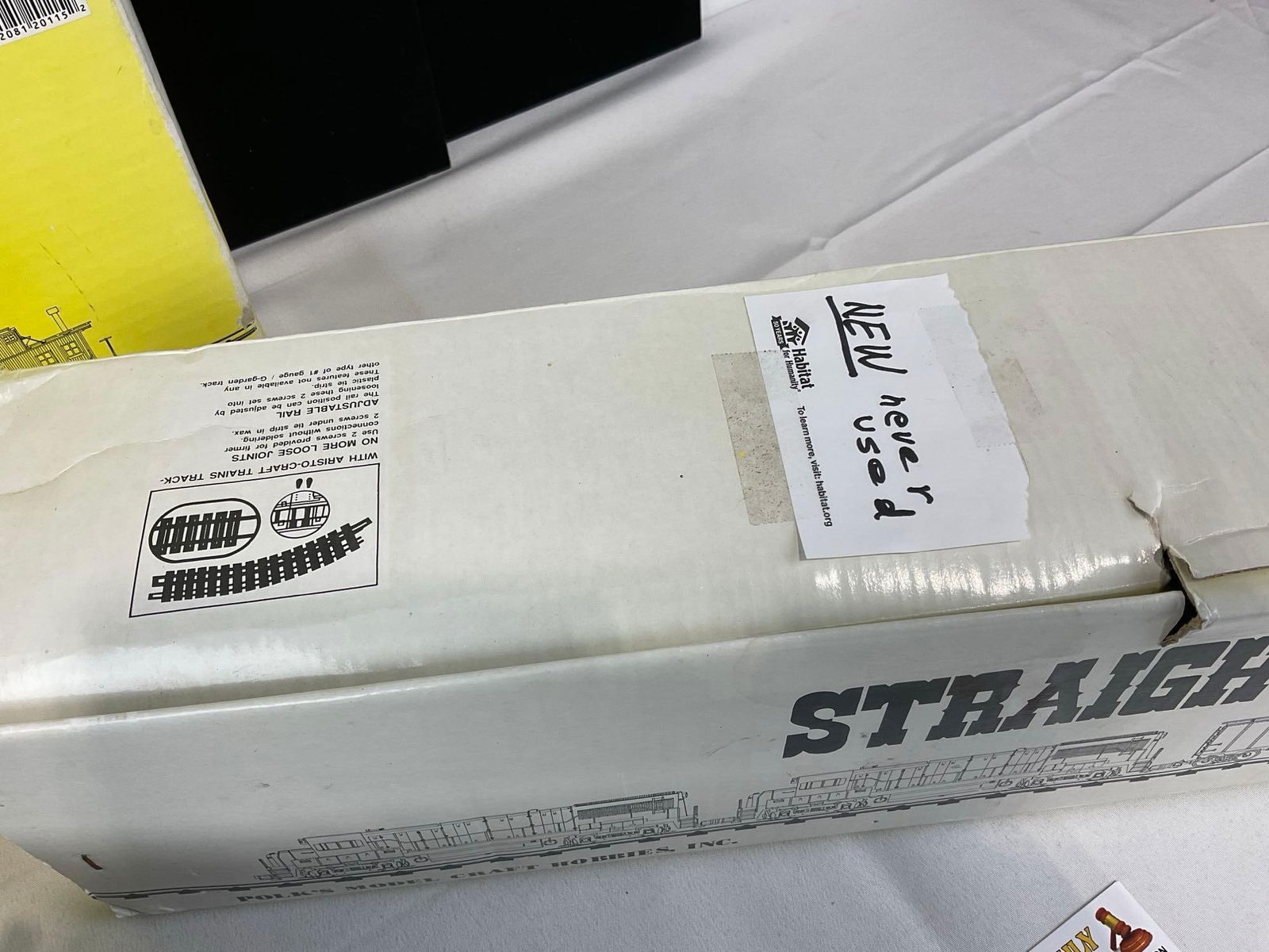 G Scale Model Train Tracks, in three boxes, 12 Curved, 16 Straight & 1x 19.5 Crossover piece - 5