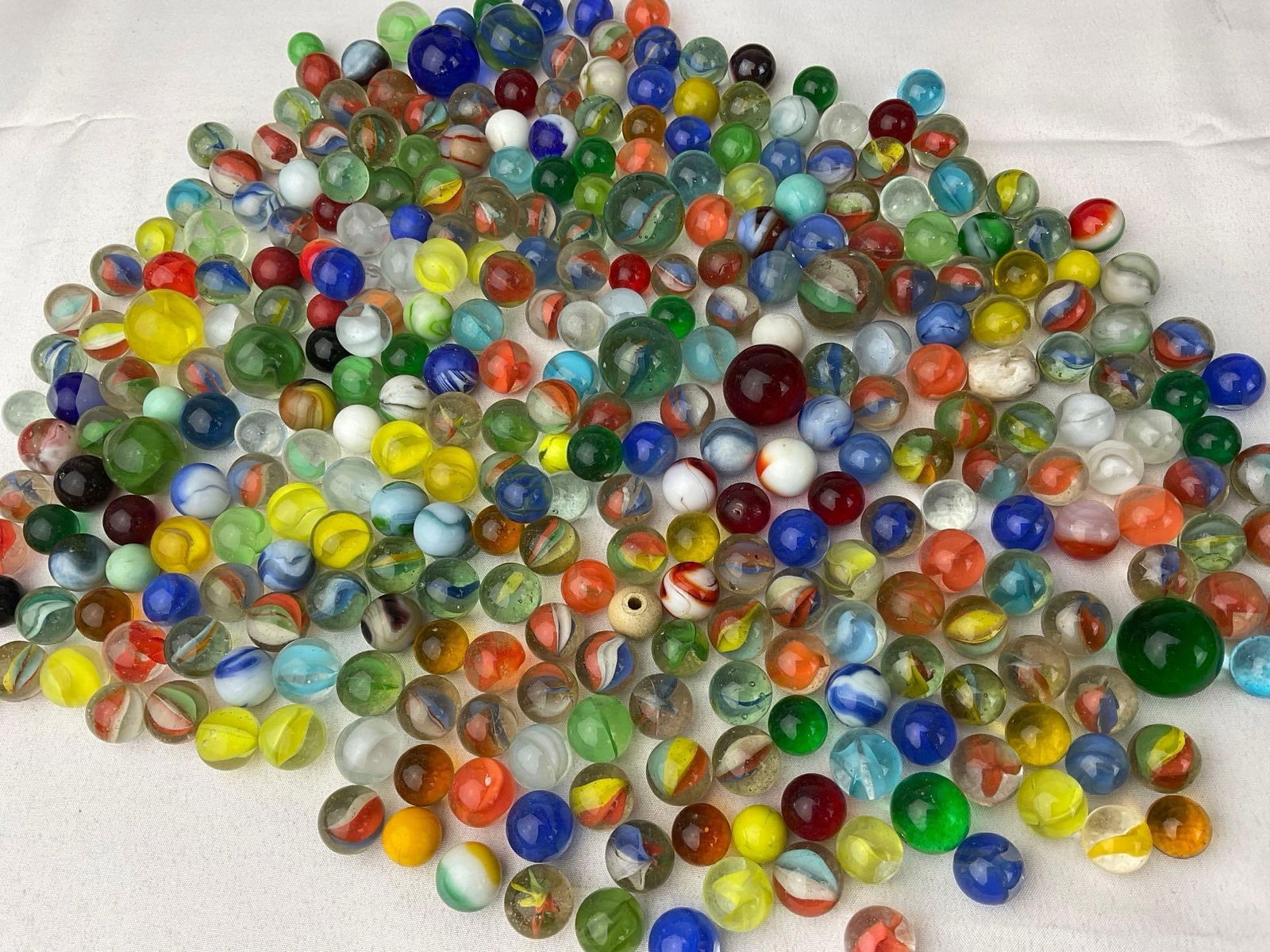 Collection of 1950s and older Marbles, many styles & colors, Small & Large - 3