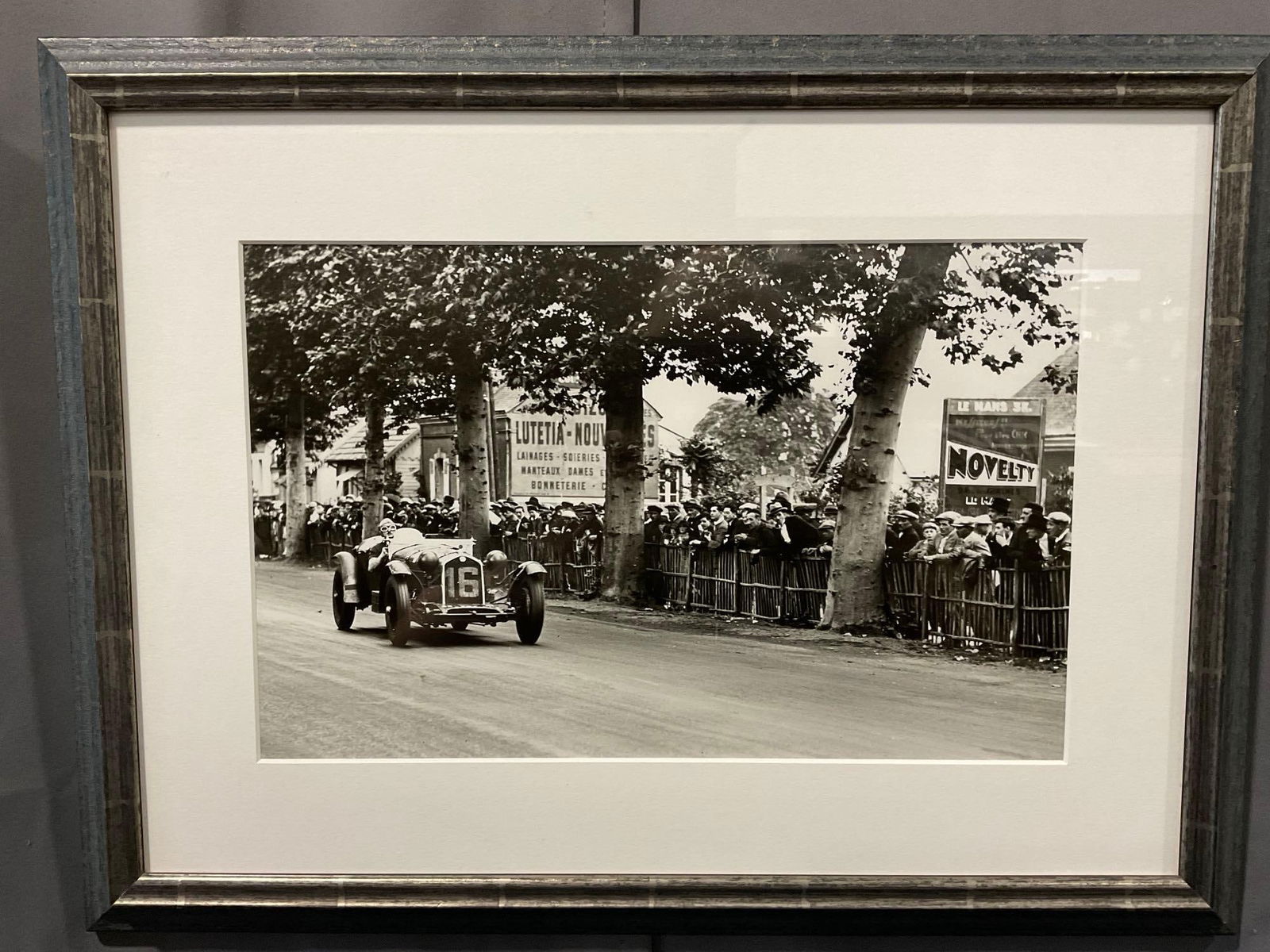 Framed Vintage Racing Photo 1931 24H Le Mans, Alfa Romeo 8C 2300, 18h x 23w x 3d inches: Appears to be in good shape. The piece measures approx 18h x 23w x 3d inches. See pics. E-5420 