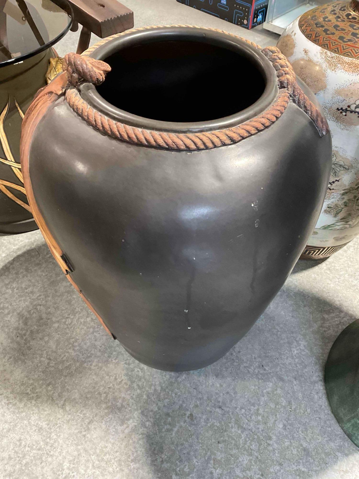 Modern African Ceramic Vase w/ Rope & Leaf Design. Very Good Condition. See pics. - 2