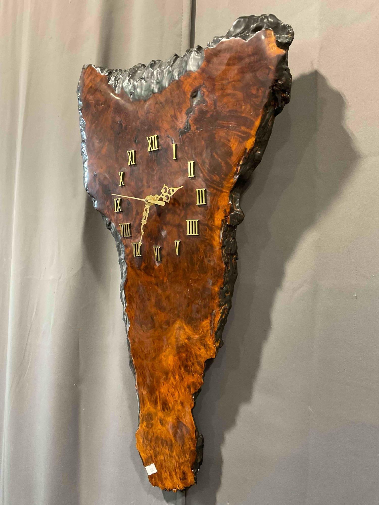 Vintage Wall Clock Set in Reclaimed Live Edge Burl Wood Fragment. Working! Excellent Condition. - 2