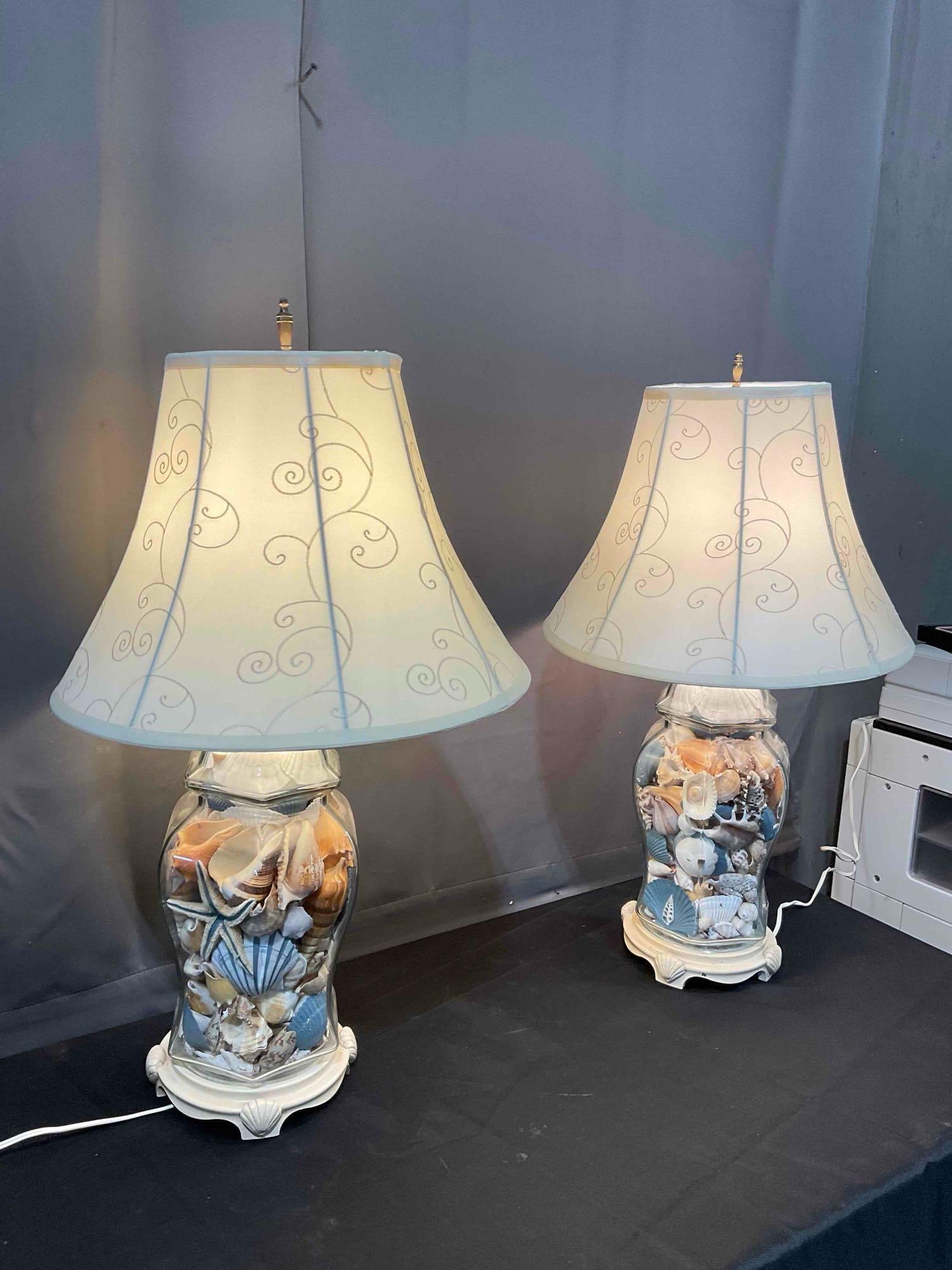 Pair of Vintage Glass & Wood Table Lamps w/ Seashell Motif. Tested, Work. Excellent Condition. - 2