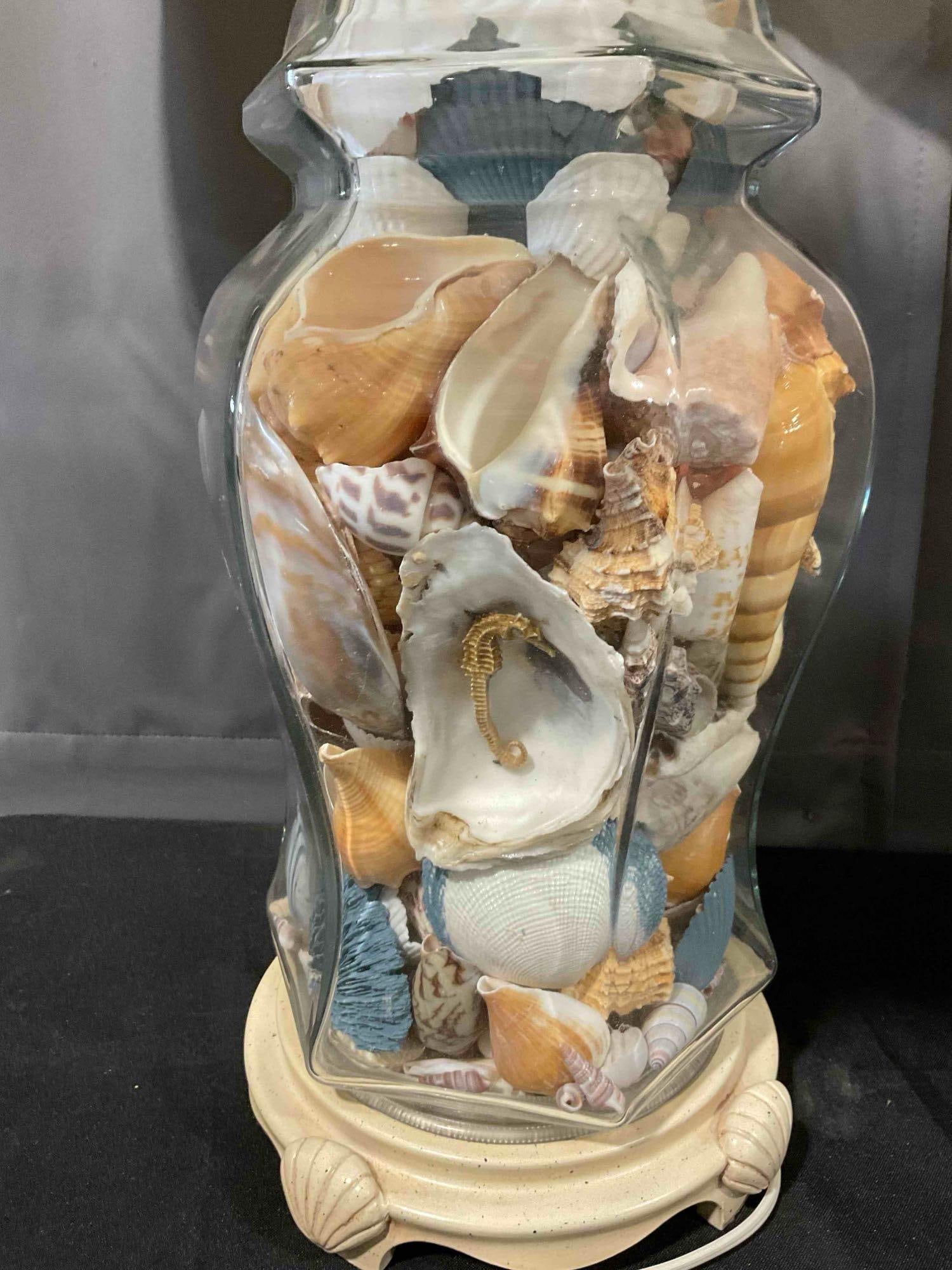 Pair of Vintage Glass & Wood Table Lamps w/ Seashell Motif. Tested, Work. Excellent Condition. - 7