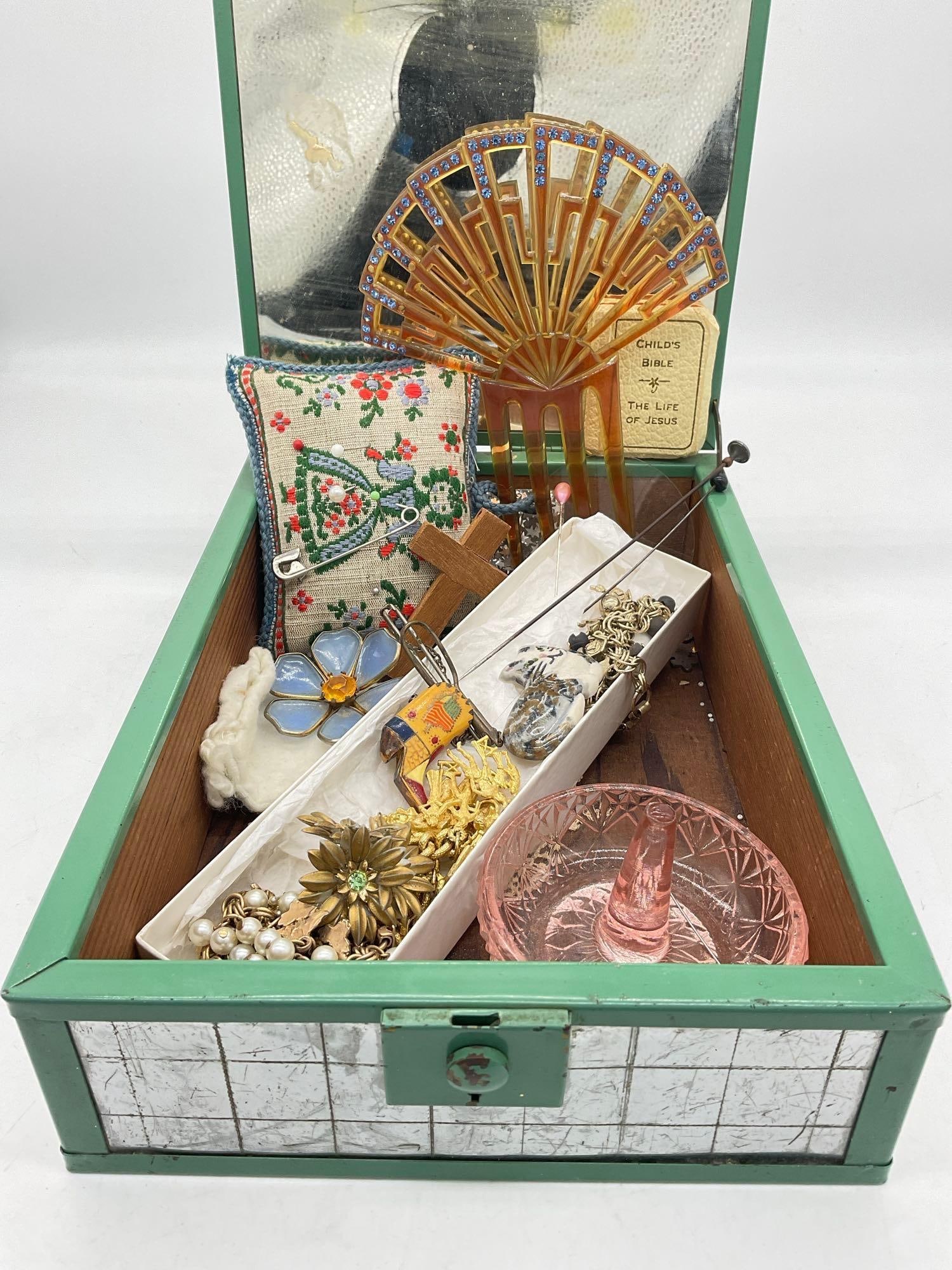 Vintage Mirrored Art Deco Jewelry box w/ assorted Vintage jewelry Incl Art deco Fan style Hair comb: c-414 Hair comb features blue rhinestones 3x MC charm bracelets Plus more see box Art Deco Jewelry / trinket box features a chromium finish