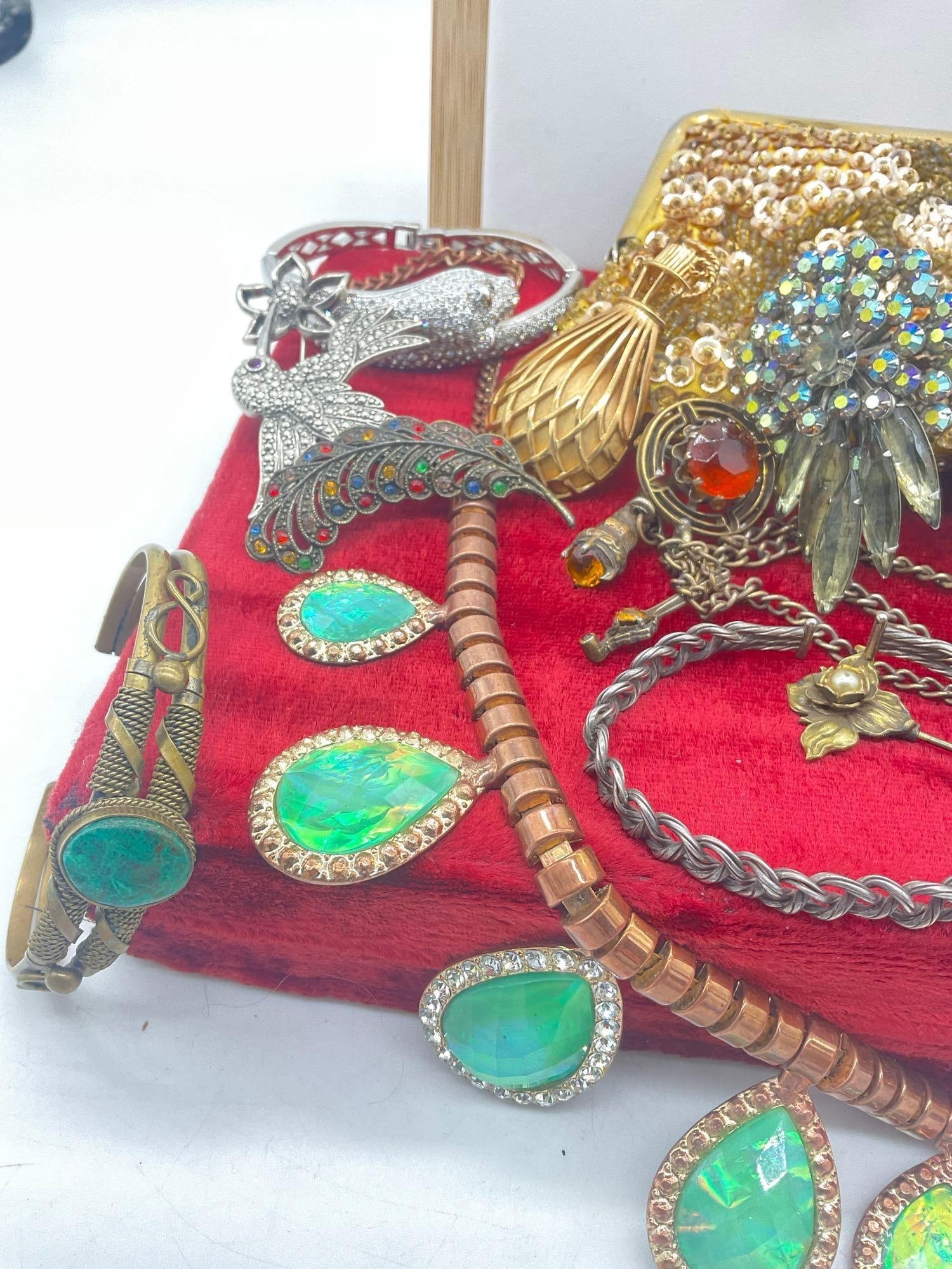 Vintage Jewelry Lot - Rhinestone pcs incl. a Weiss Bow Necklace, 1920's flapper clutch, etc - 2