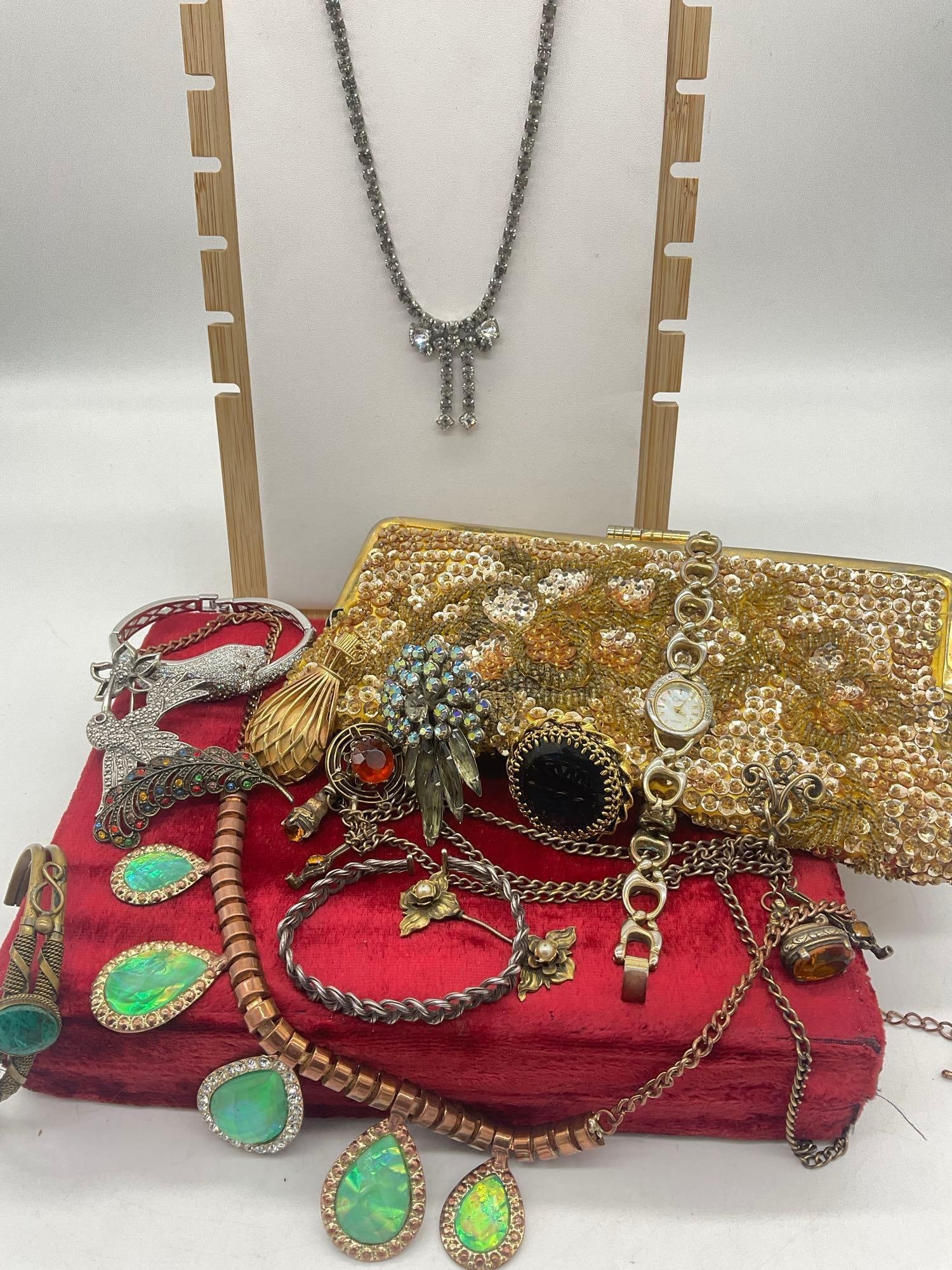Vintage Jewelry Lot - Rhinestone pcs incl. a Weiss Bow Necklace, 1920's flapper clutch, etc - 7