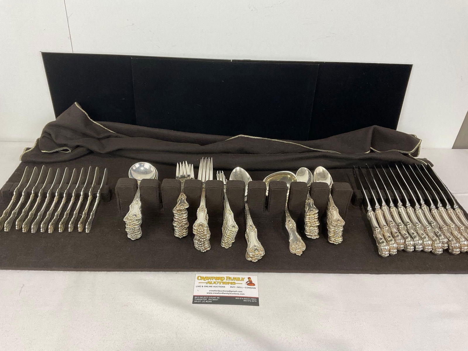 Set of 99 Sterling Silver Flatware, King Edward VII 1936 Gorham Pattern, 3776.9 grams in total: Missing 1 spreader for the set. Appears to be in good shape. The holder can be discarded for shipping. The total weight with the butter knives w/stainless steel blades is 3776.9 grams, the set without