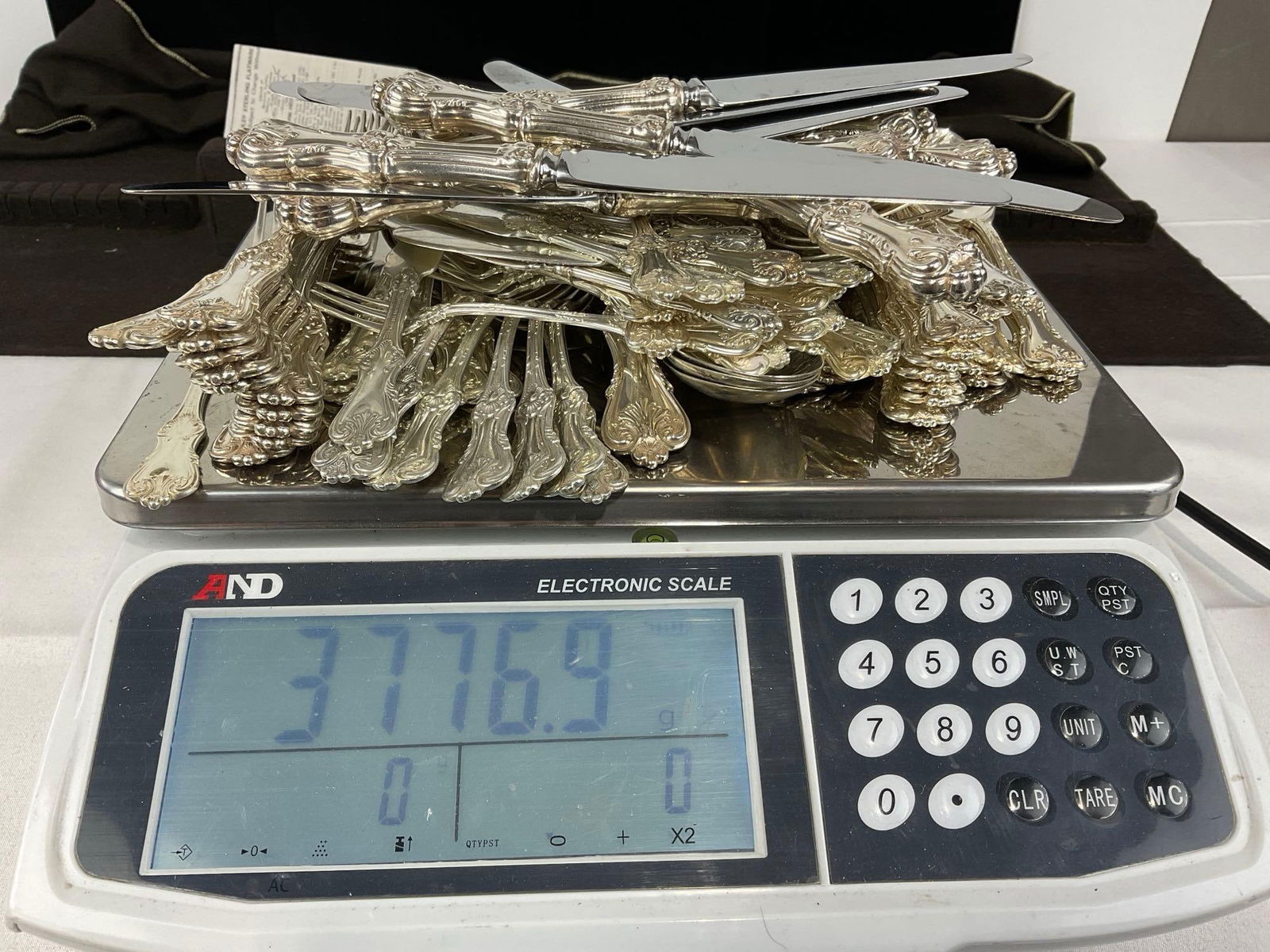 Set of 99 Sterling Silver Flatware, King Edward VII 1936 Gorham Pattern, 3776.9 grams in total - 8