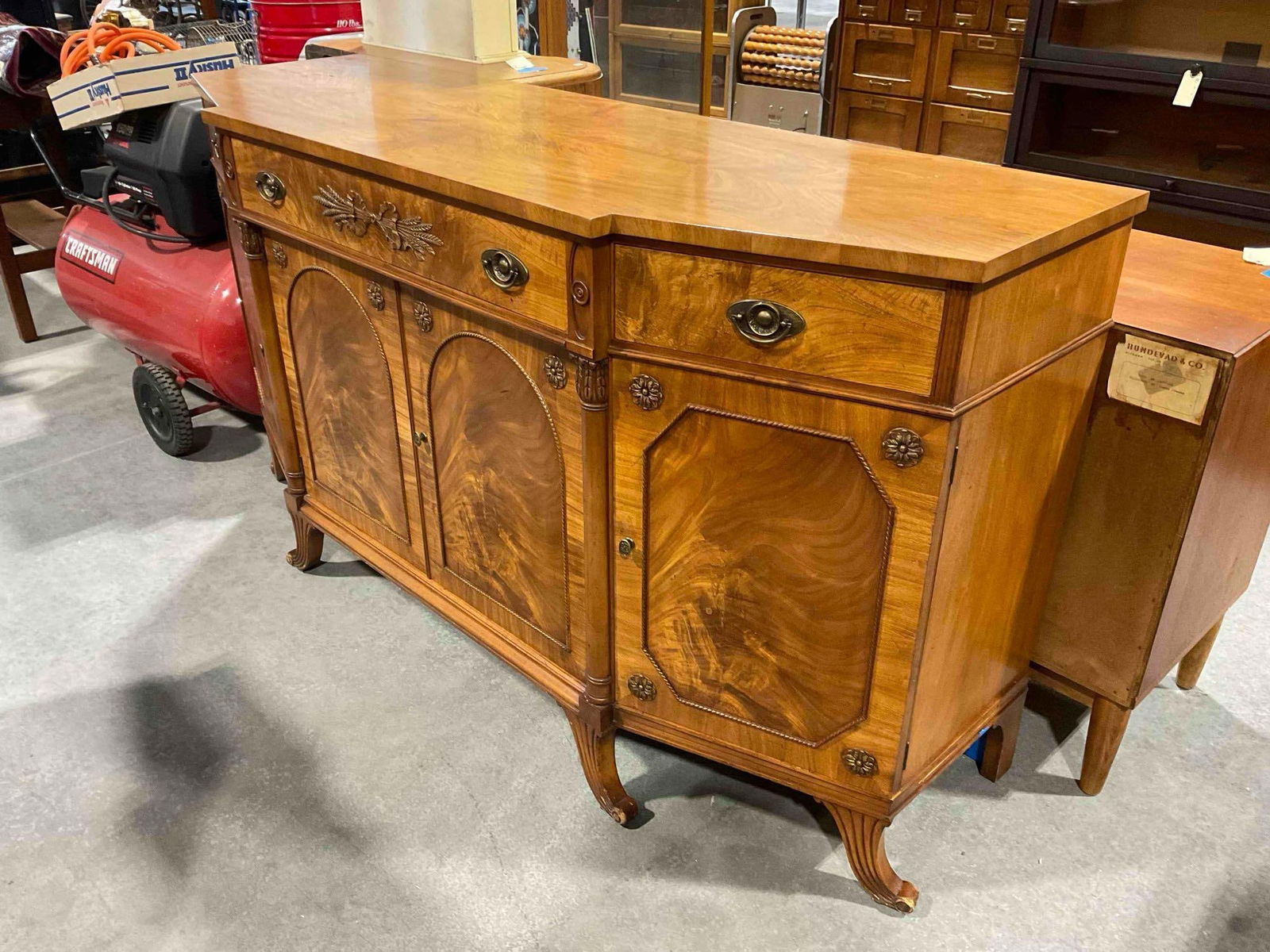 Gorgeous Vintage Batesville Cabinet Co. Brazilian Walnut Sideboard Buffet. Excellent Cond. - 3
