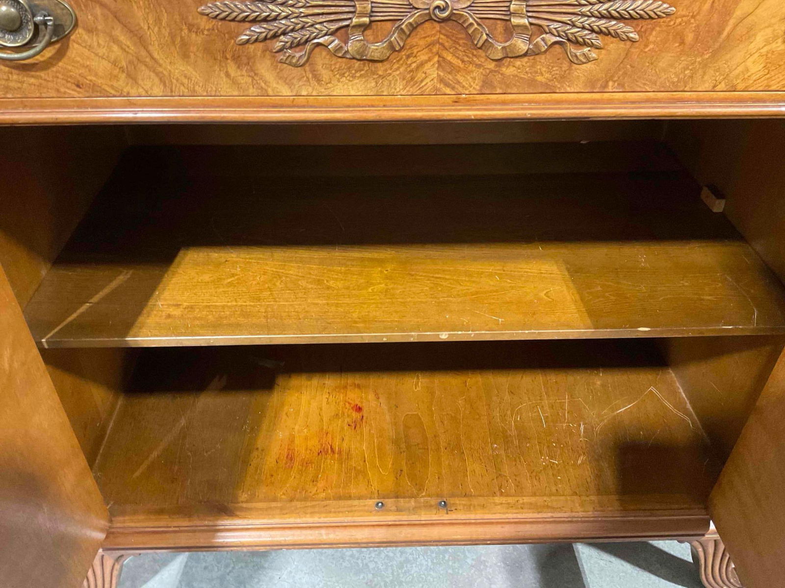 Gorgeous Vintage Batesville Cabinet Co. Brazilian Walnut Sideboard Buffet. Excellent Cond. - 8