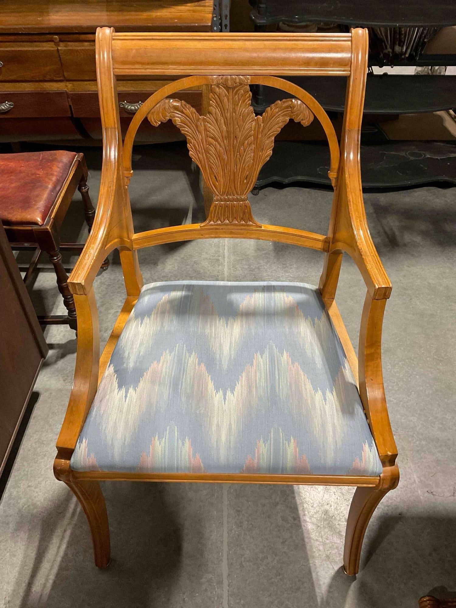 Stunning Brazilian Walnut Expandable Dining Table w/ 6 Chairs & 2 Leaves. Excellent Cond. - 4