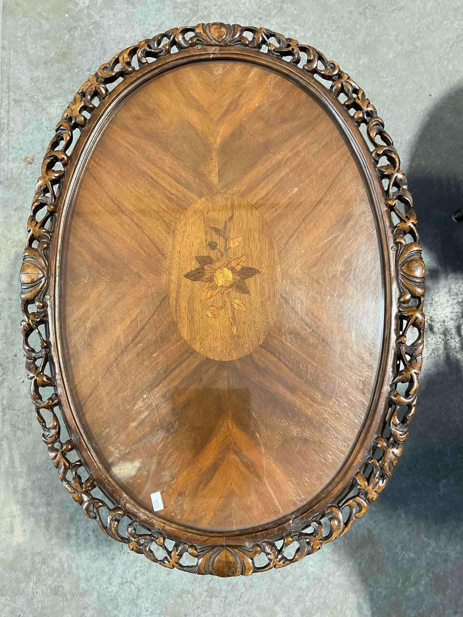 Antique Rock Hills Walnut? Wood Oval Side Table w/ Glass Top, Floral Border & Sweet Marquetry. - 5