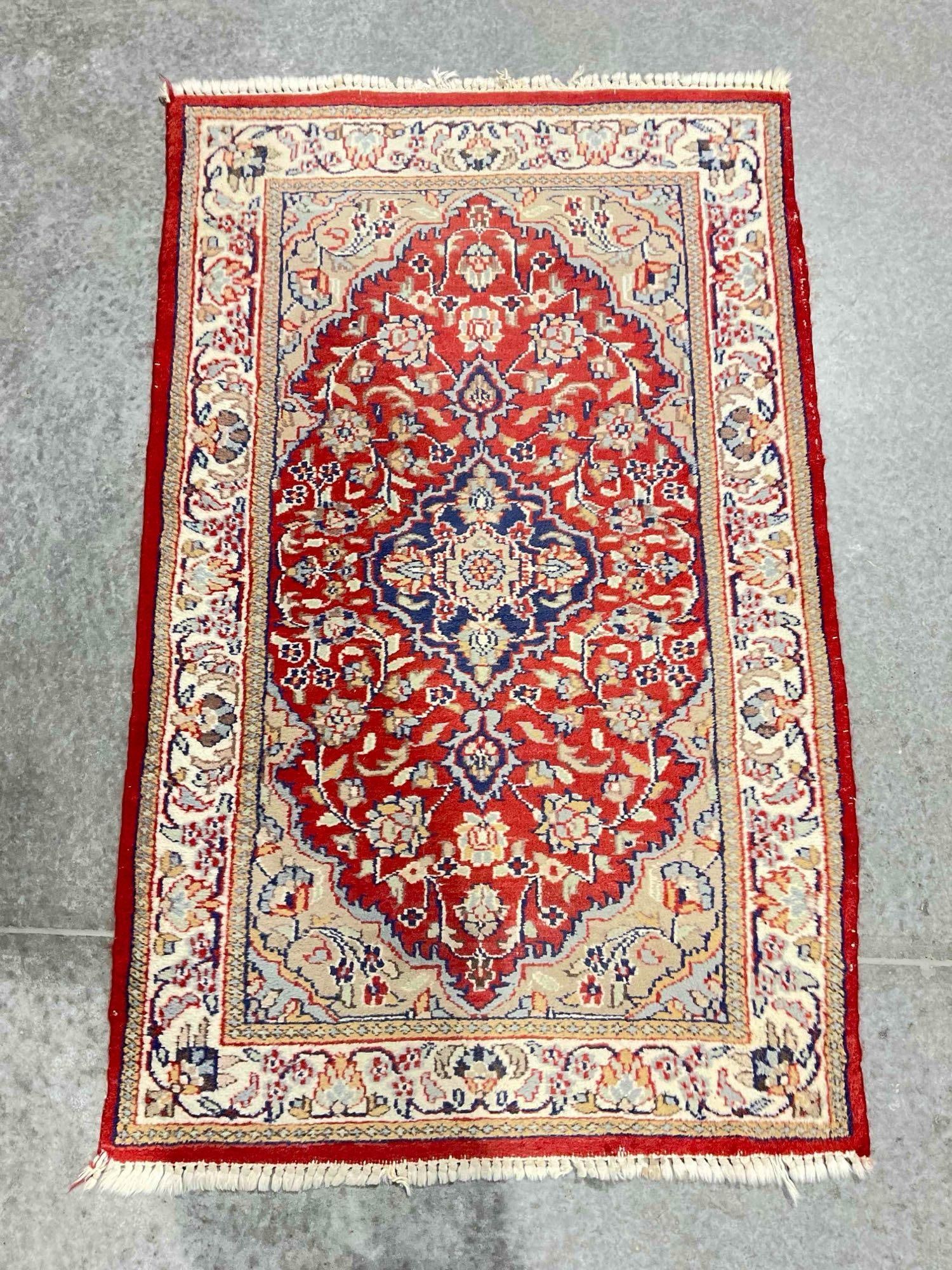 Vintage Persian Hand Knotted Red & Cream Wool Tapestry Rug. Measures 52" x 31" See pics.: Vintage Persian Hand Knotted Red & Cream Wool Tapestry Rug. Measures 52" x 31" Minor wear indicative of age, condition is otherwise very good. DM-5520