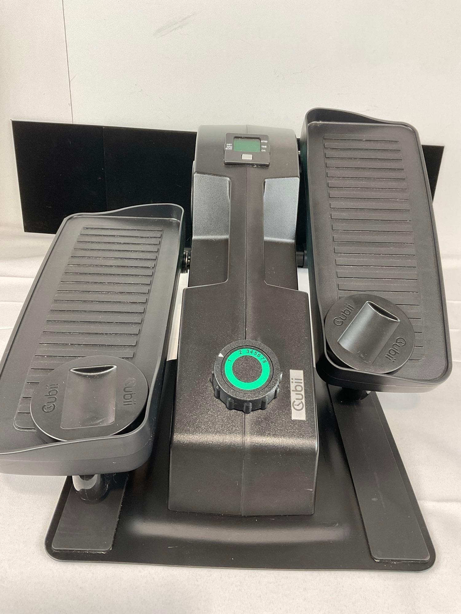 Cubii Compact Under Desk Elliptical model no F3A2: Same as the next piece. Approx 25 pounds. Appears to be in good shape. The piece measures approx 10h x 19w x 24d inches. See pics. E-5540 