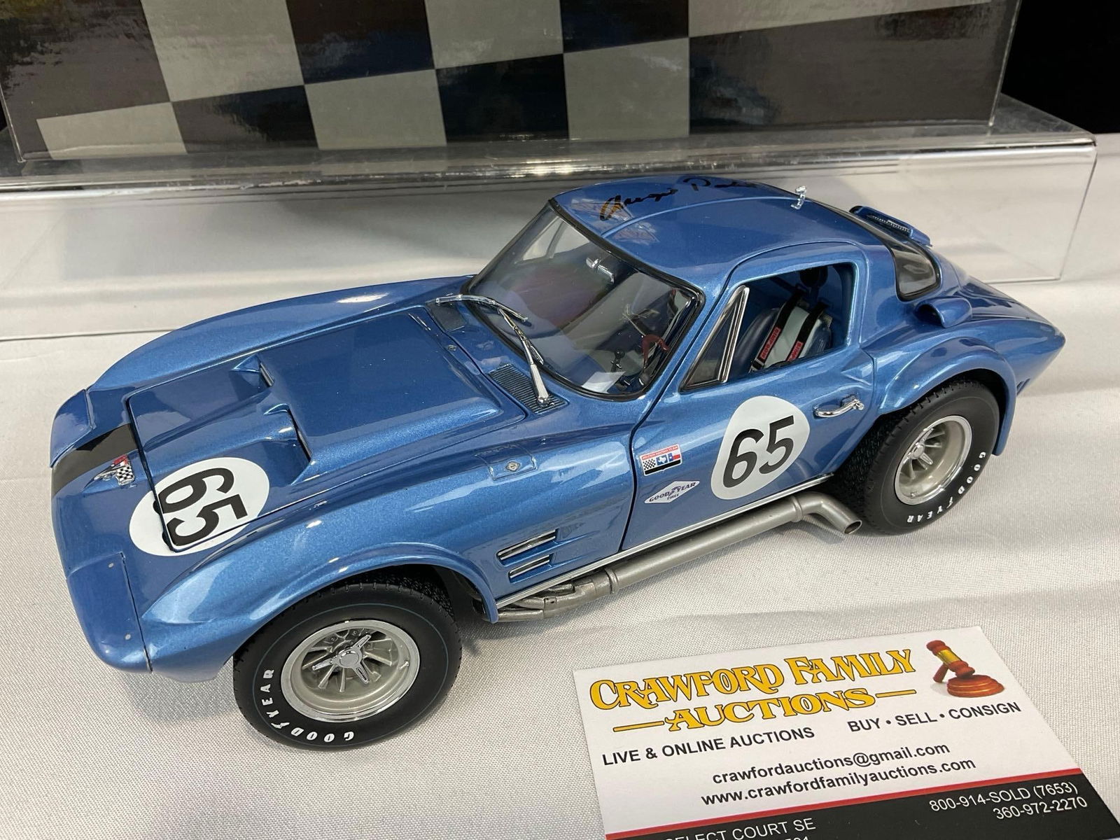 Racing Legends 1963 Corvette Grand Sport Coupe Signed by Augie Pabst, 1/18 Scale Diecast Car Model - 2