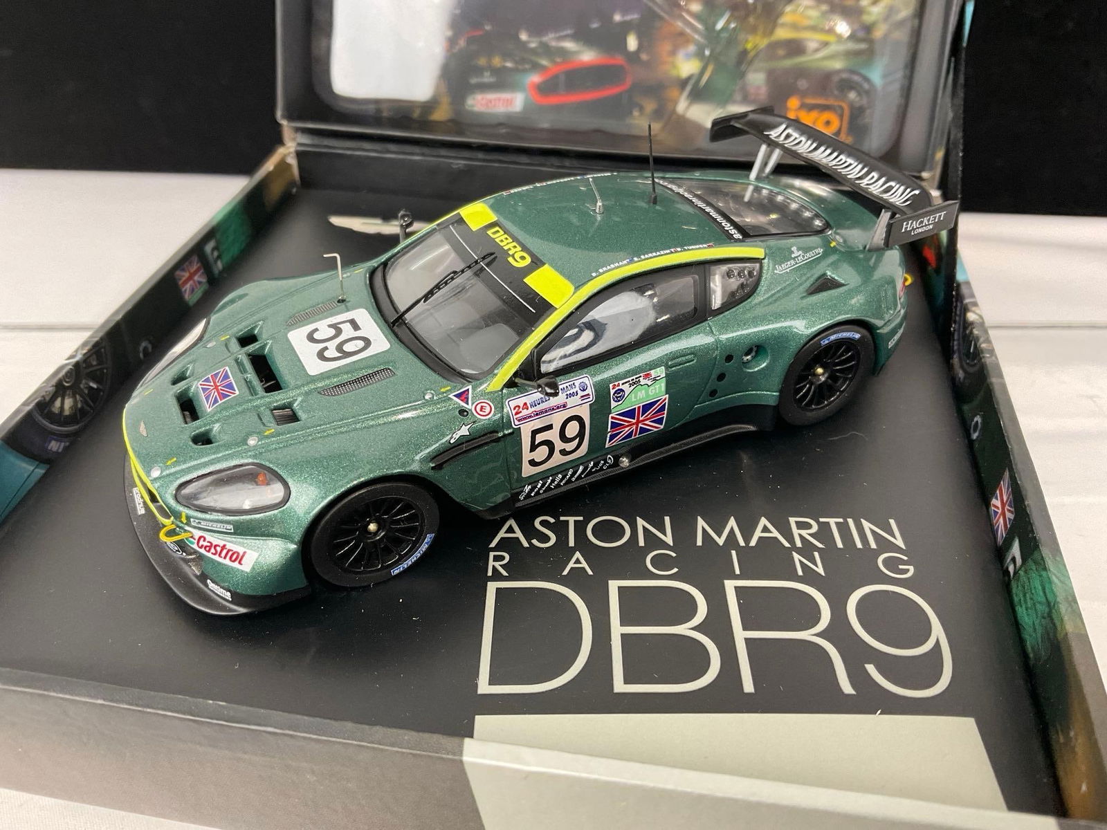IXO Models 2005 Aston Martin DBR9 LM 24H, 1/43 Scale Diecast Car Model orig box - 2