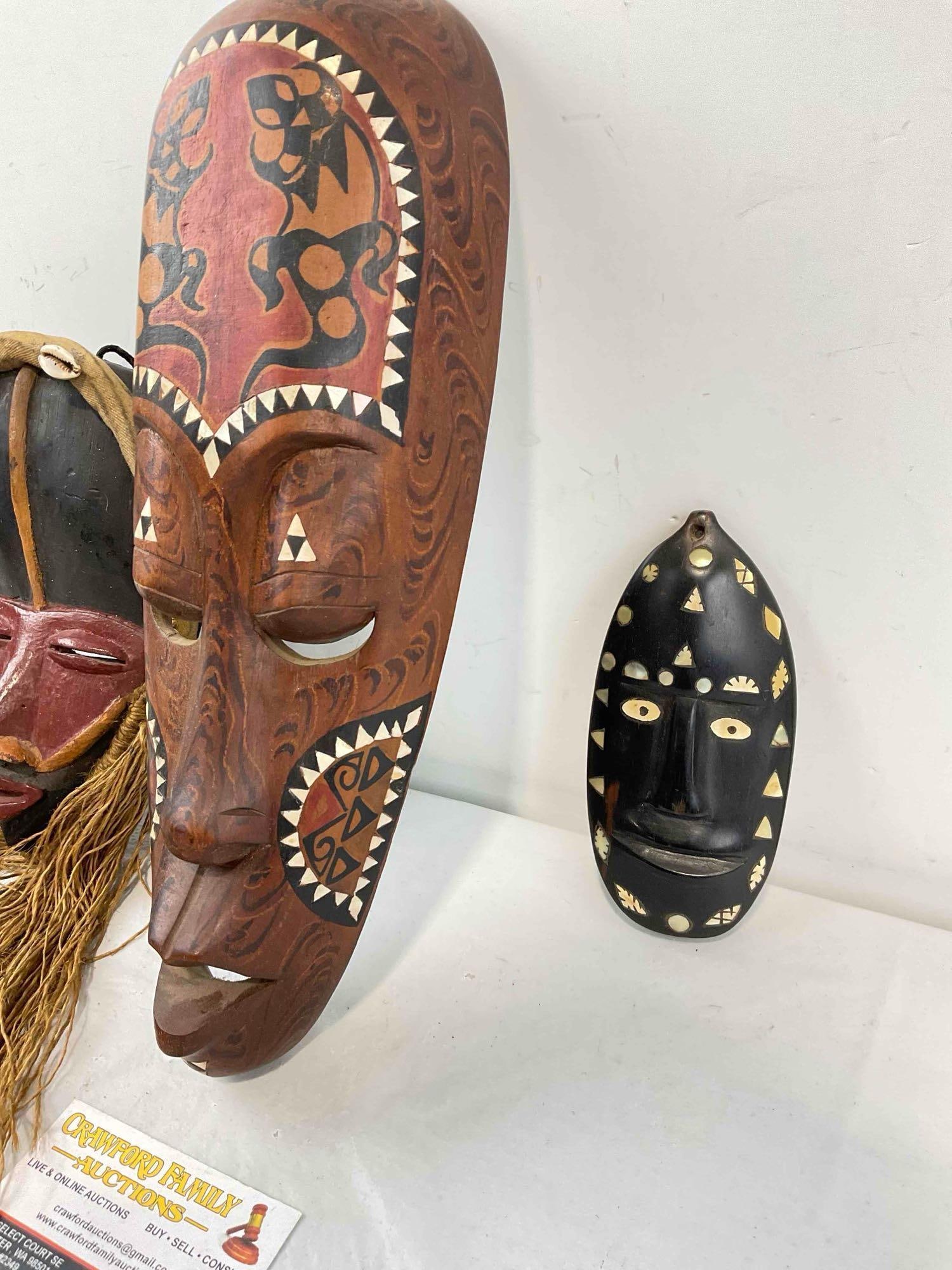 3 pcs Vintage Wooden Face Mask Wall Hanging Collection, incl. 1x Thai. Very Good Condition. - 2