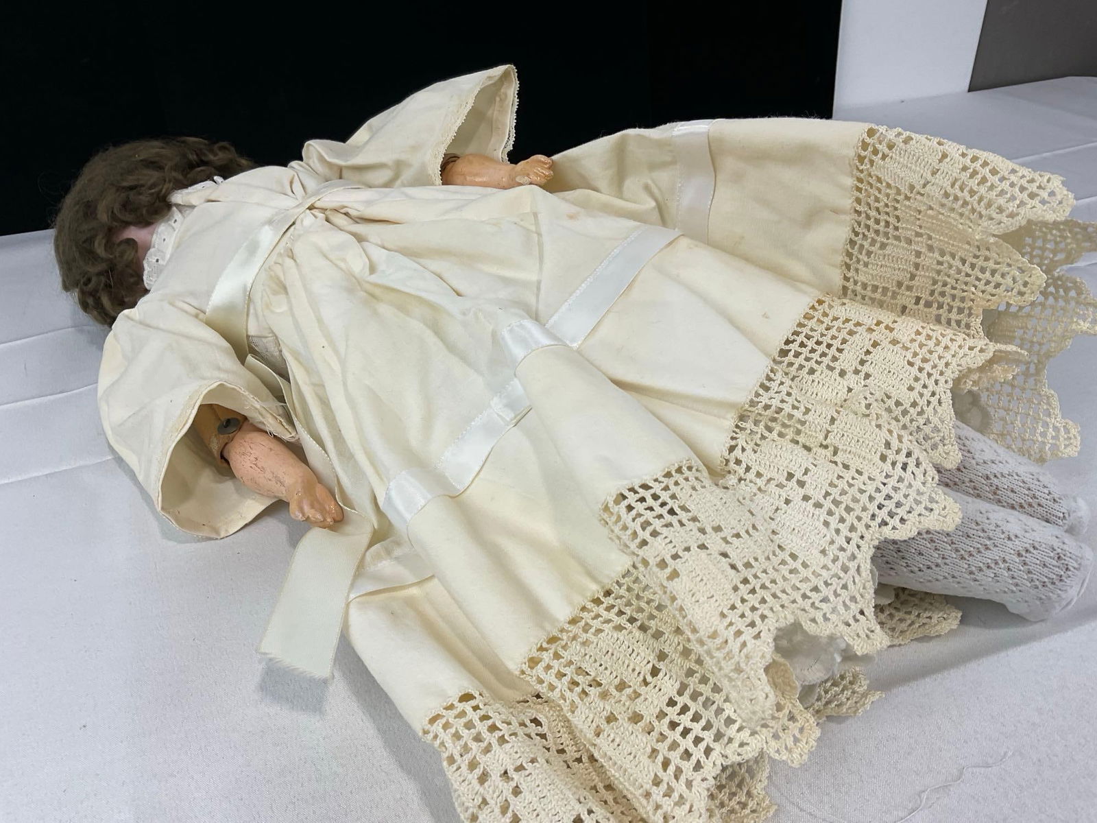 Vintage Armand Marseille Made in Germany Doll, 20 inches tall - 4