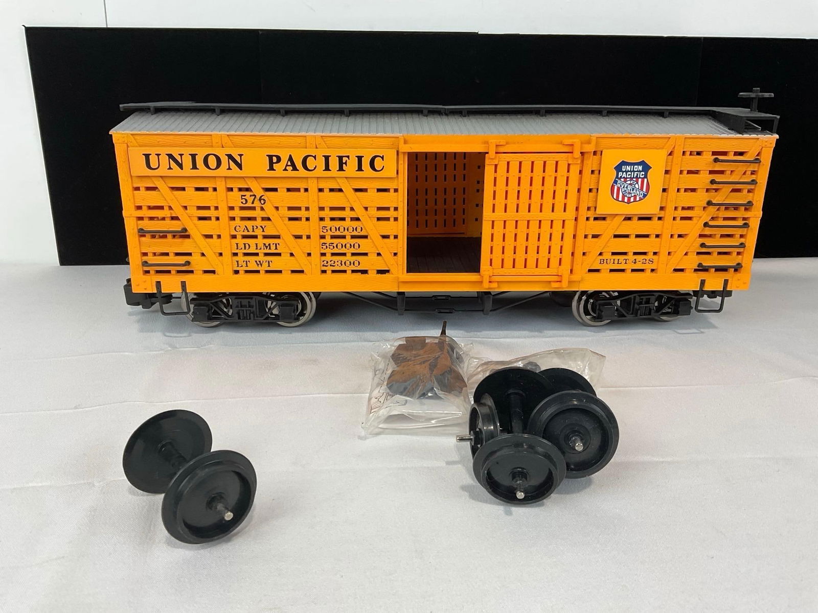 2 G Scale Model Trains Bachmann Big Haulers & LGH Union Pacific 98101 & Campbells Soup 4191 CS - 6